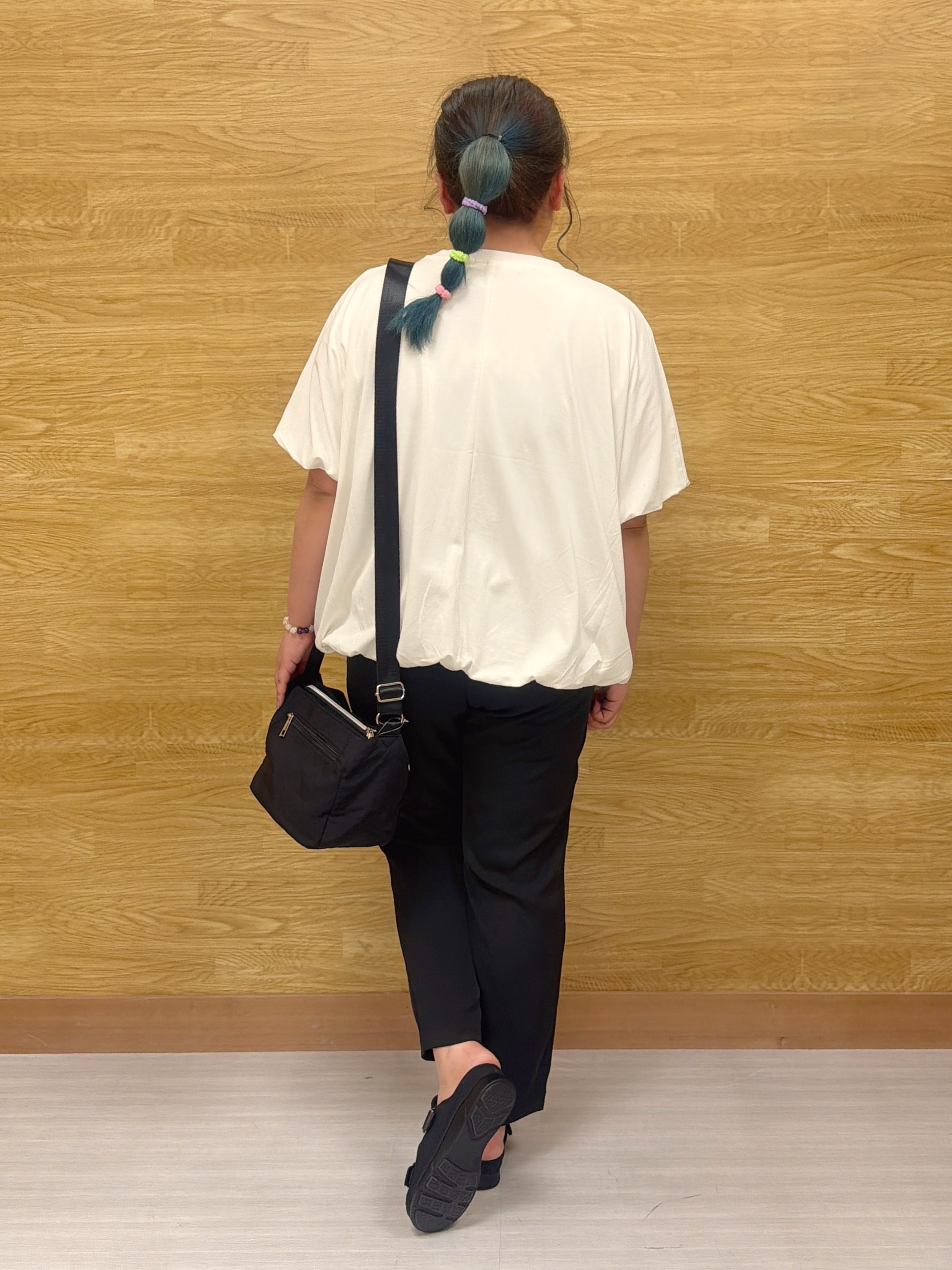 ぁむさんの「SHOO･LA･RUE｜【ひんやり/洗濯機可】インせず着られる バルーンデザインTシャツ」を使ったコーディネート