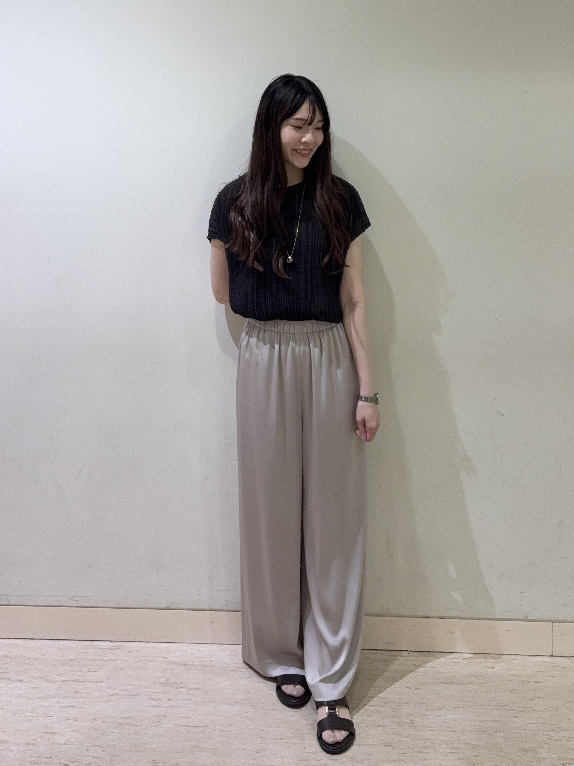 mayuさんの「UNTITLED｜【1枚で着映える】ドットジャガードブラウス」を使ったコーディネート