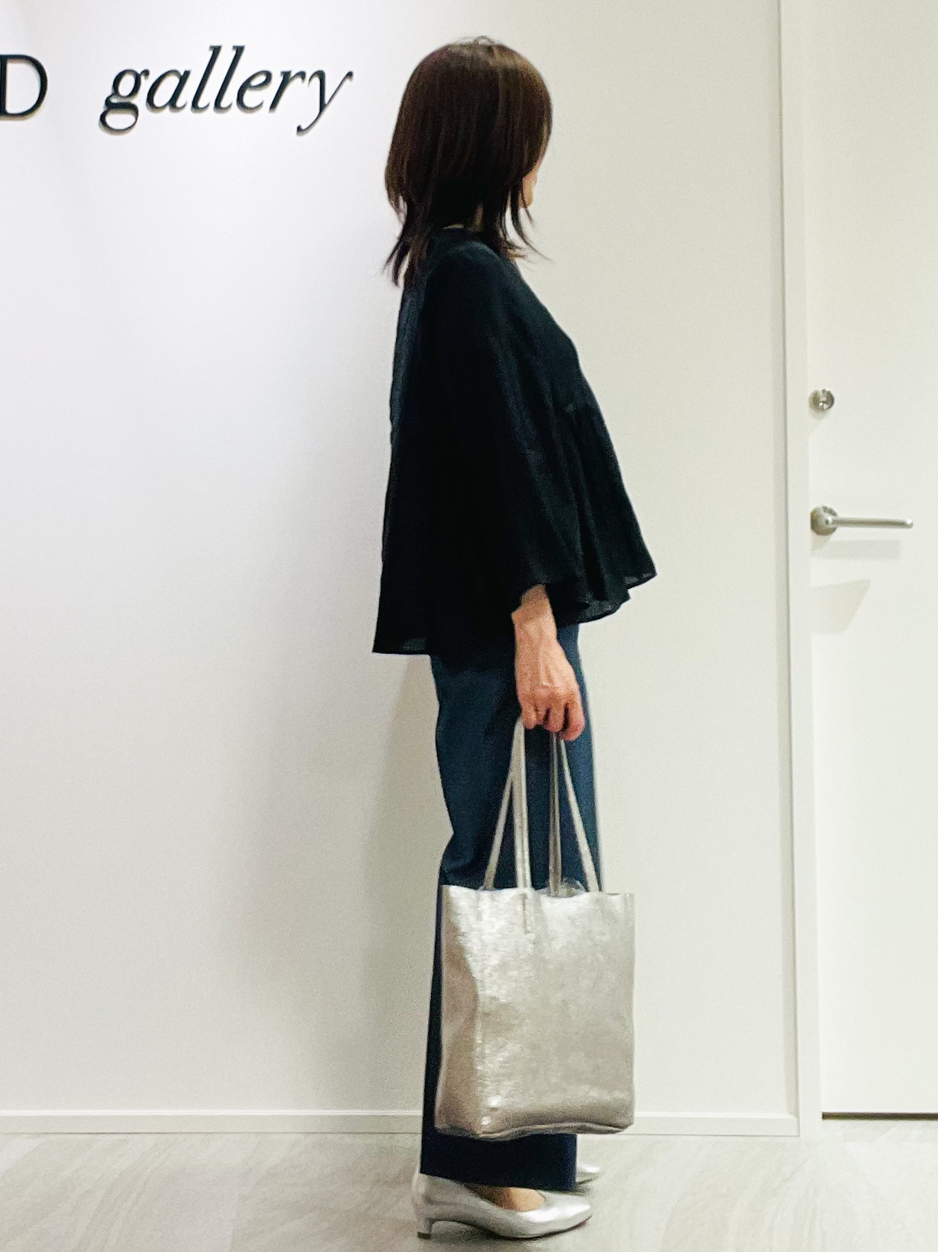 めいさんの「UNTITLED｜【接触冷感/麻混/洗える】ドライタッチキーネックブラウス」を使ったコーディネート