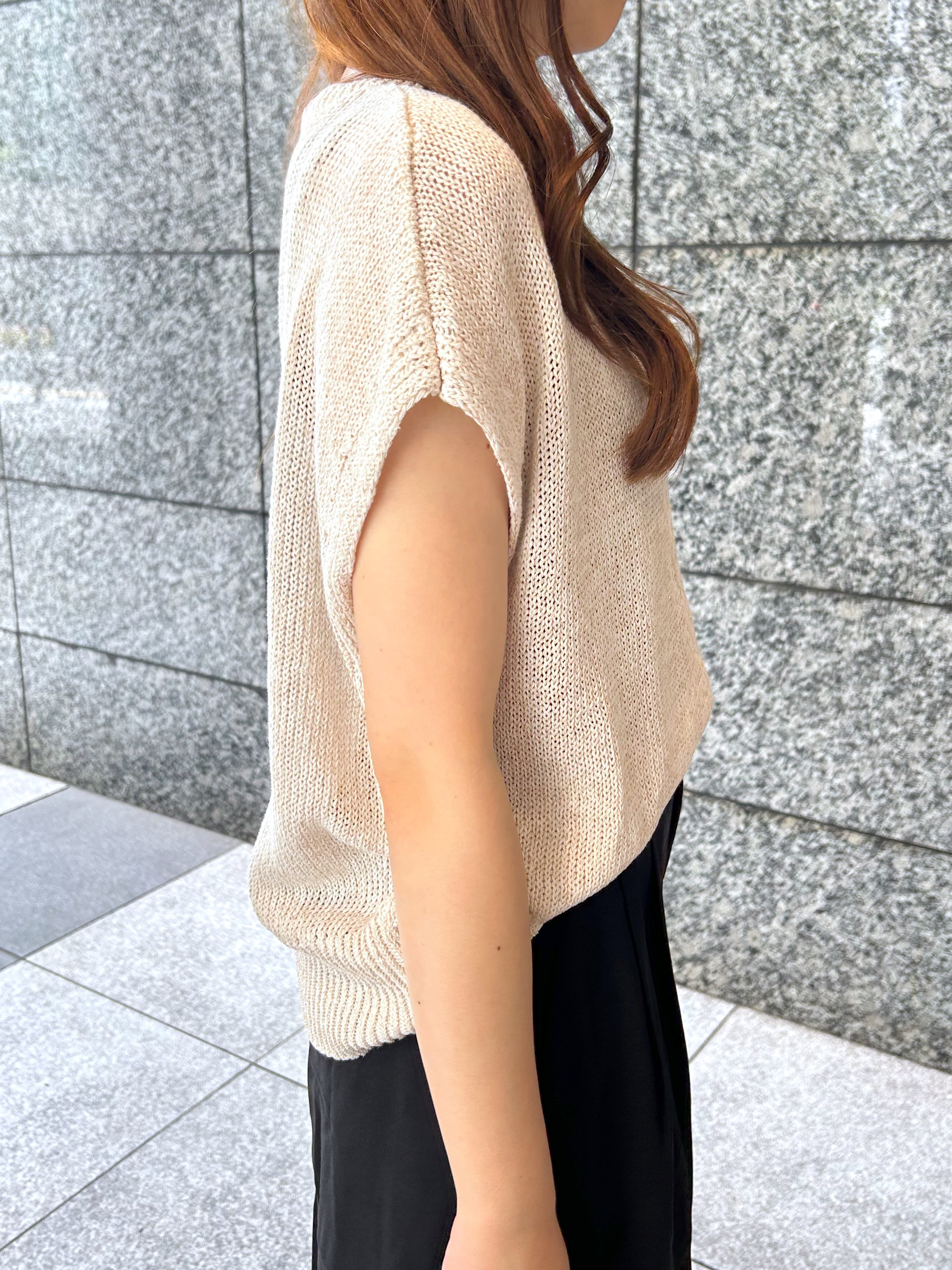 Risaさんの「OPAQUE.CLIP｜ラメメッシュ フレンチスリーブニット【洗濯機OK】」を使ったコーディネート