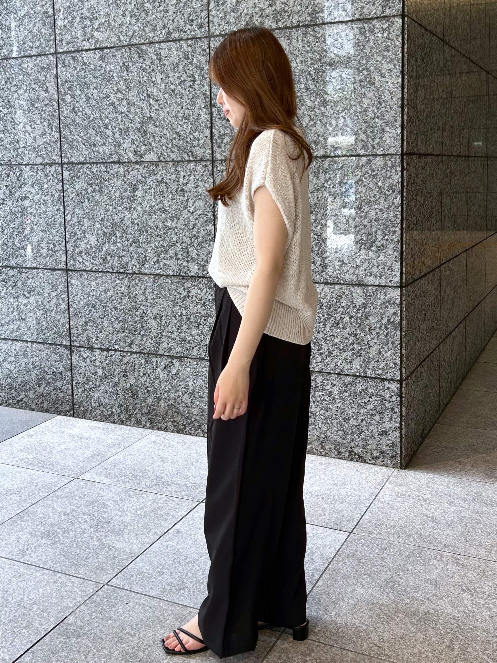 Risaさんの「OPAQUE.CLIP｜ラメメッシュ フレンチスリーブニット【洗濯機OK】」を使ったコーディネート