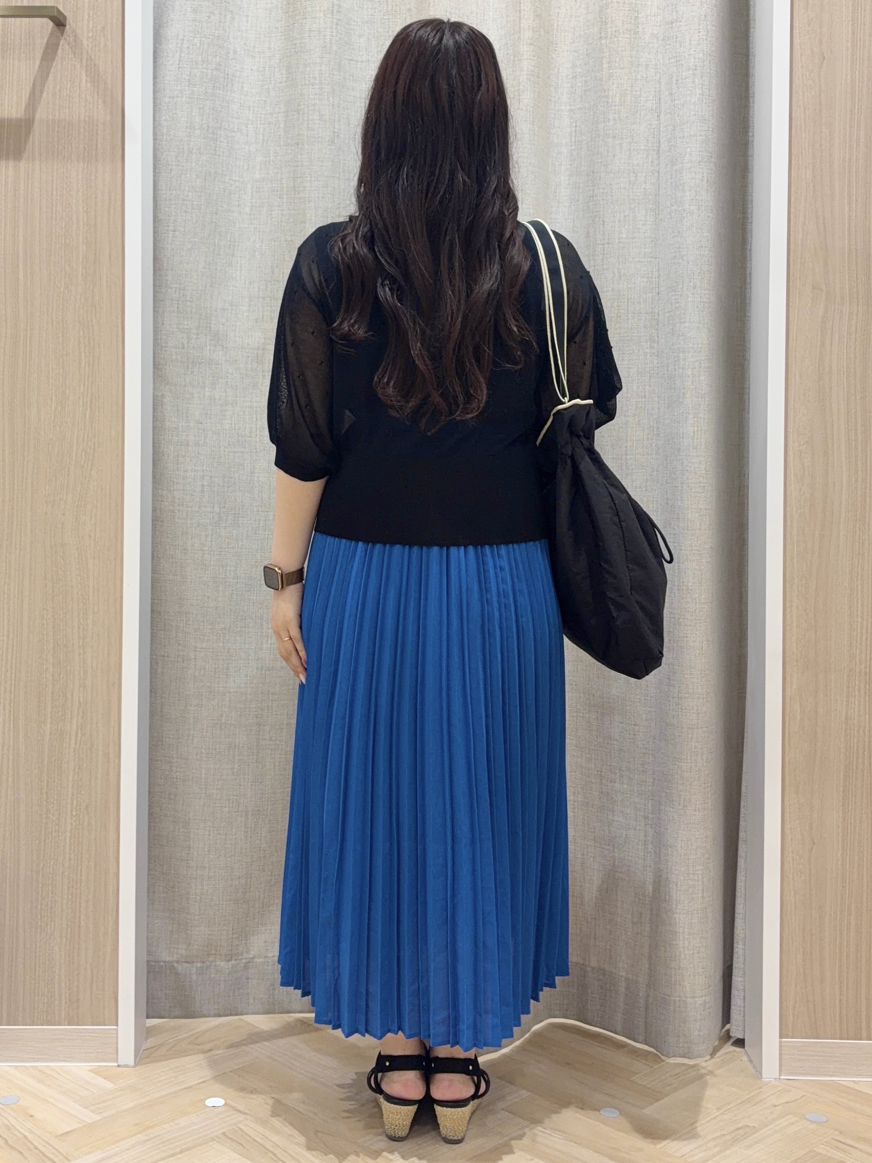 minamiさんの「grove｜シアードットカーディガン」を使ったコーディネート