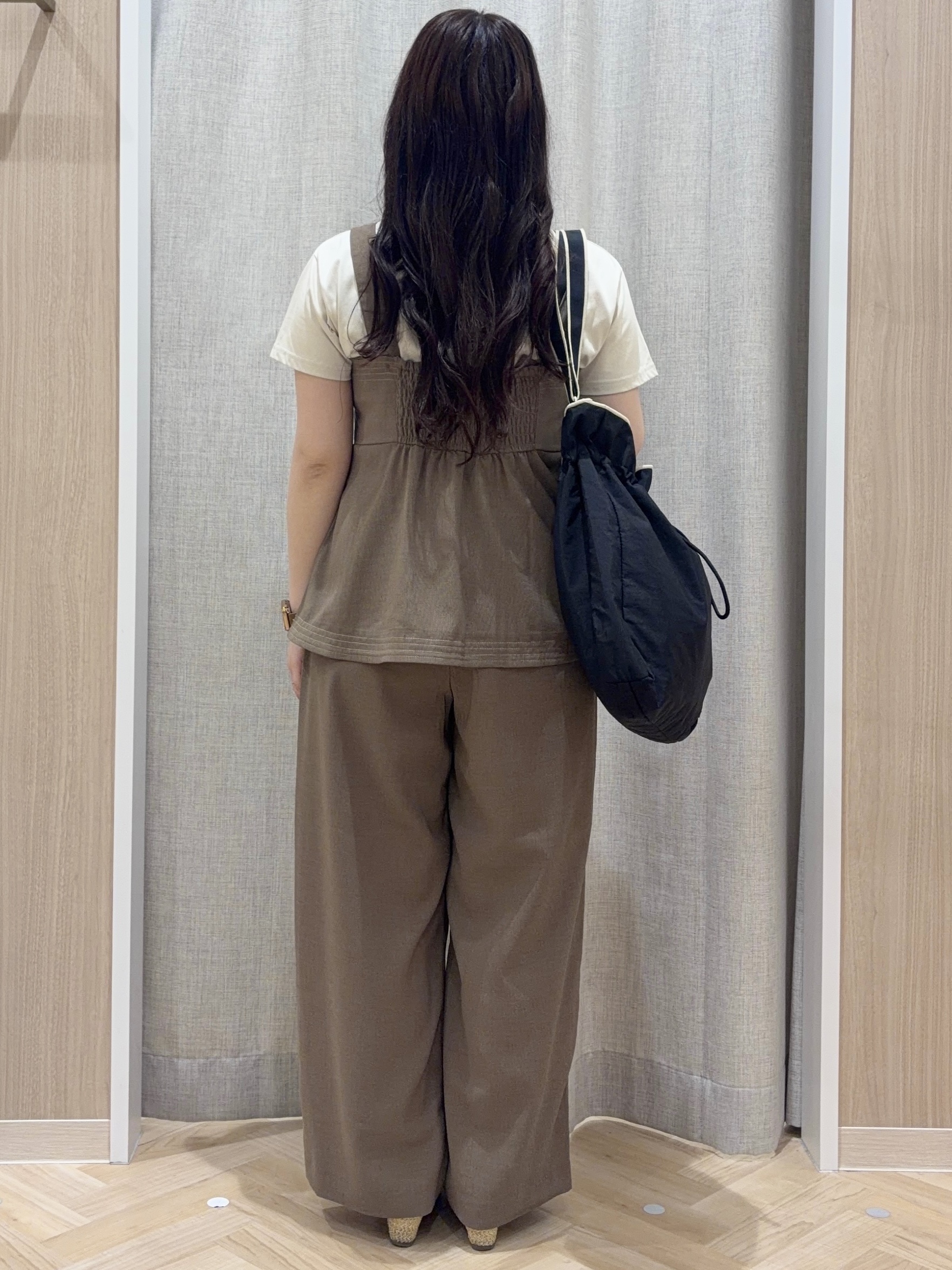 minamiさんの「grove｜【遮熱／吸水速乾／接触冷感／UVカット】ベーシックロゴTシャツ」を使ったコーディネート