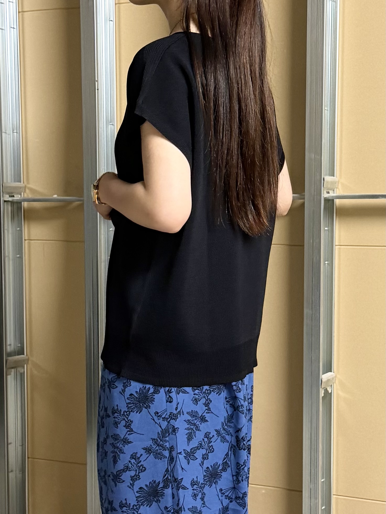 sahoさんの「THE SHOP TK｜【S-XL/ひんやりタッチ】多機能フレンチスリーブニット 洗濯機OK/UVケア/毛玉になりにくい」を使ったコーディネート