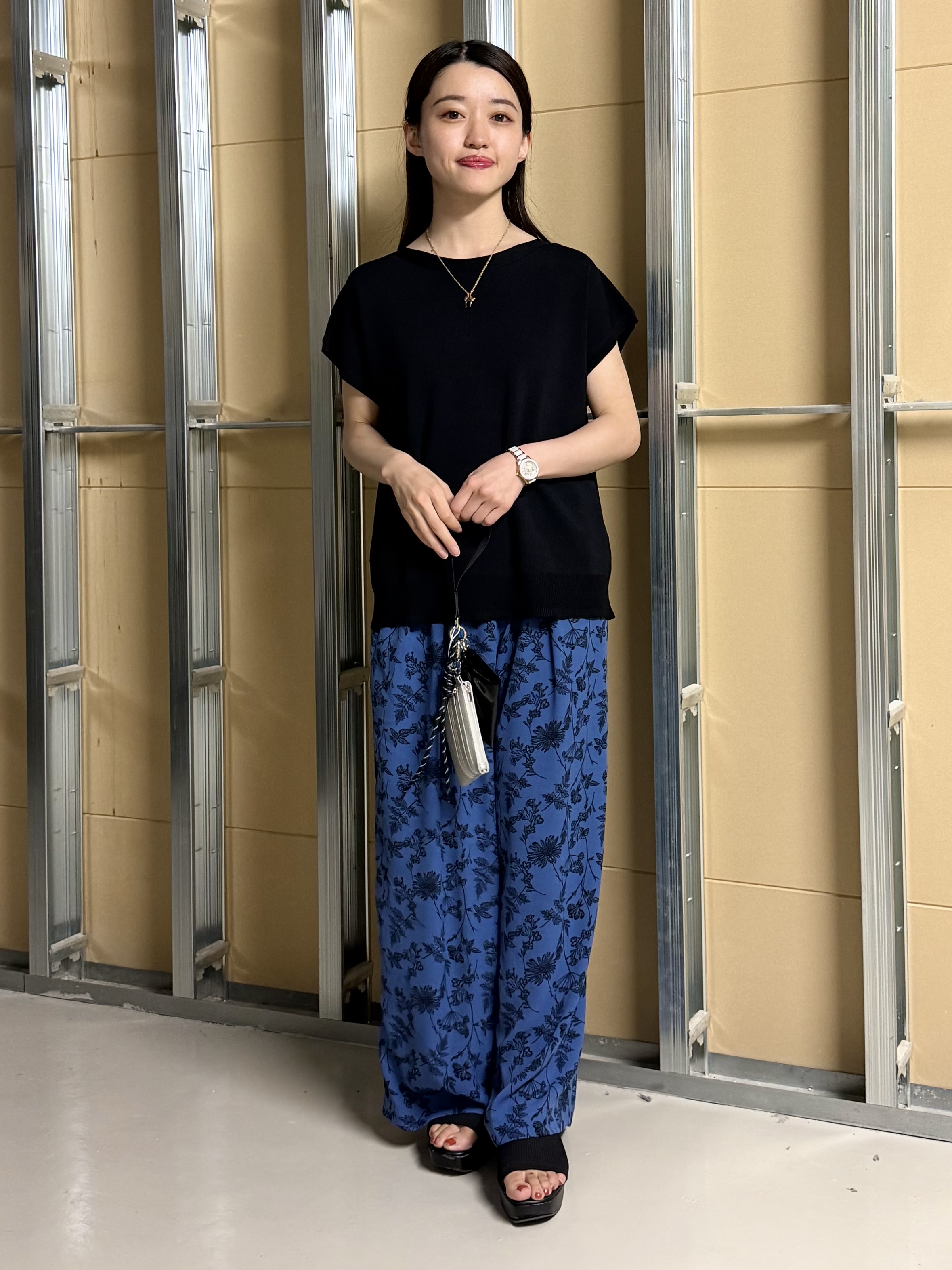 sahoさんの「THE SHOP TK｜【S-XL/ひんやりタッチ】多機能フレンチスリーブニット 洗濯機OK/UVケア/毛玉になりにくい」を使ったコーディネート