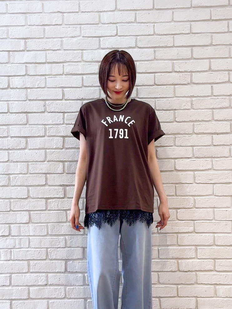 𝐜𝐡𝐢𝐤𝐚さんの「SHOO･LA･RUE｜【綿100%/ひんやり/S-LL】選べる3柄 大人のプリントTシャツ」を使ったコーディネート
