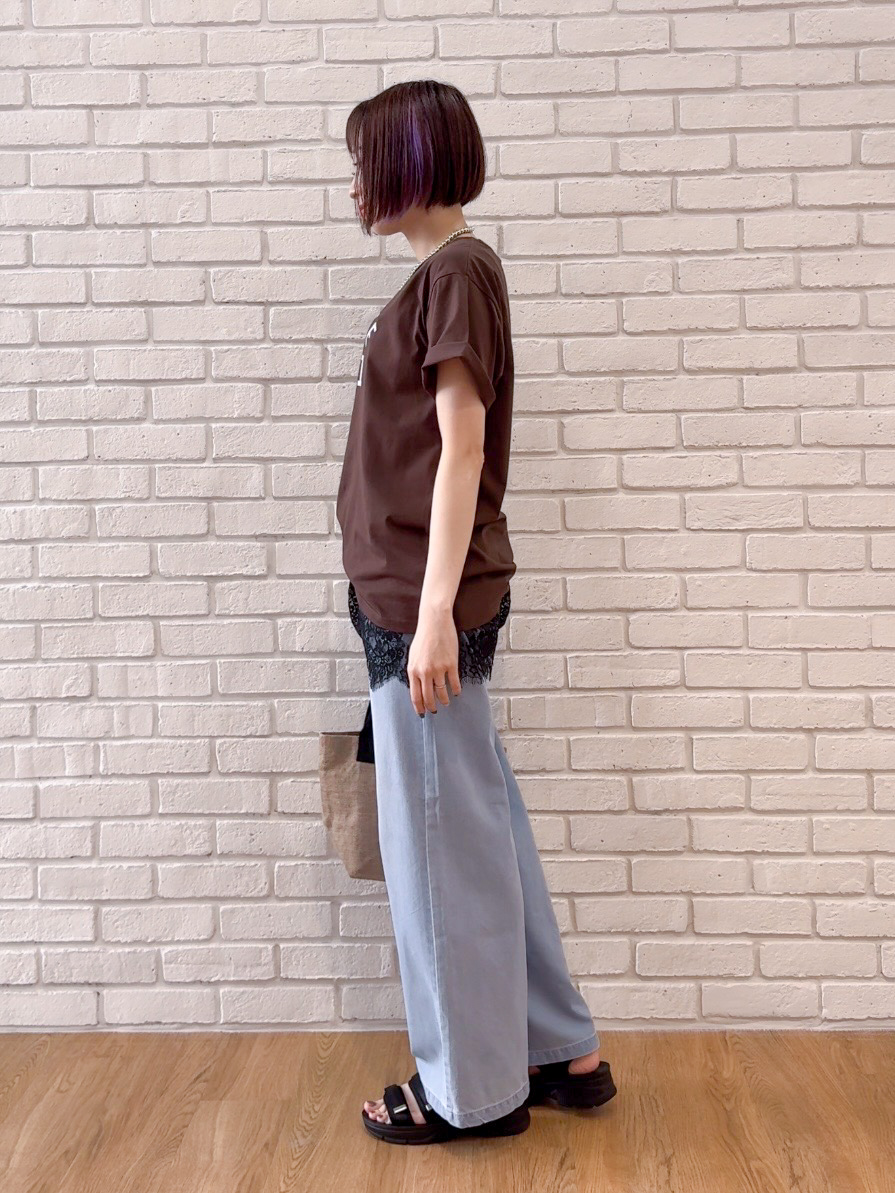 𝐜𝐡𝐢𝐤𝐚さんの「SHOO･LA･RUE｜【綿100%/ひんやり/S-LL】選べる3柄 大人のプリントTシャツ」を使ったコーディネート