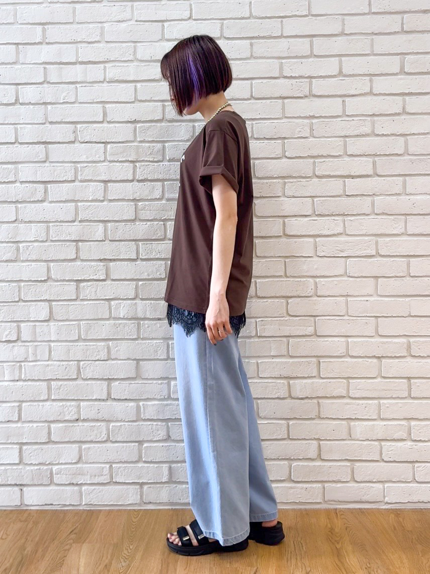 𝐜𝐡𝐢𝐤𝐚さんの「SHOO･LA･RUE｜【綿100%/ひんやり/S-LL】選べる3柄 大人のプリントTシャツ」を使ったコーディネート