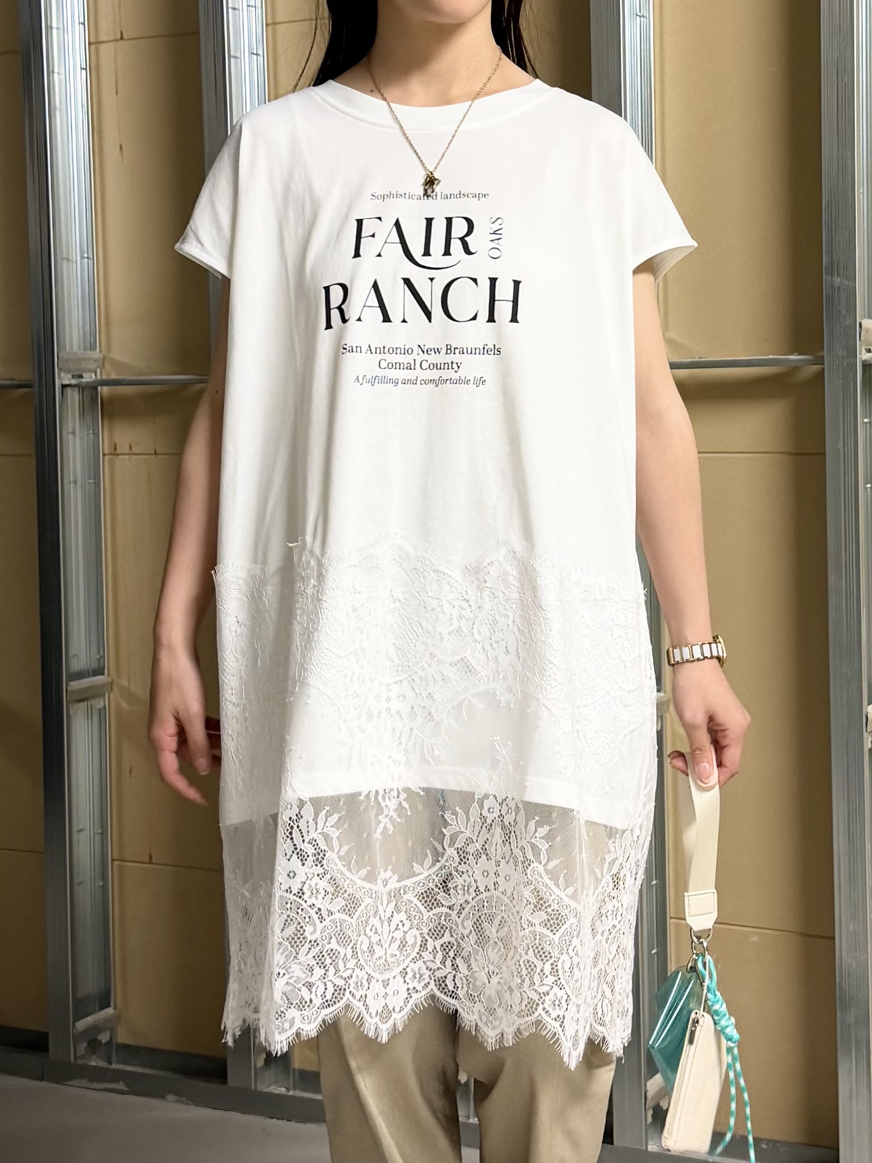 sahoさんの「THE SHOP TK｜レース切替 ロングTシャツ」を使ったコーディネート