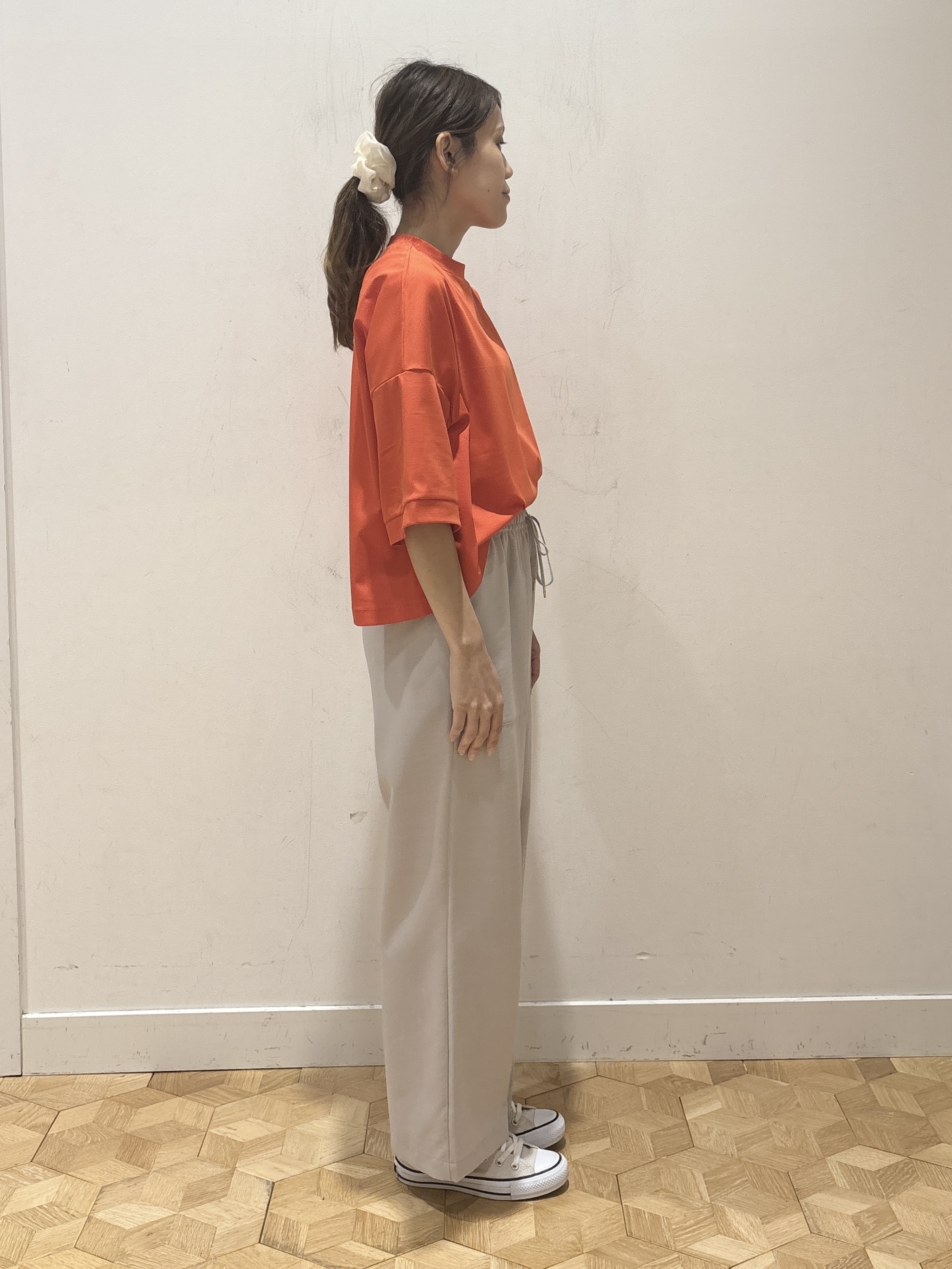 YUMIさんの「Dessin｜【新色追加/体型カバー】美光沢カットソーボクシーシルエット」を使ったコーディネート