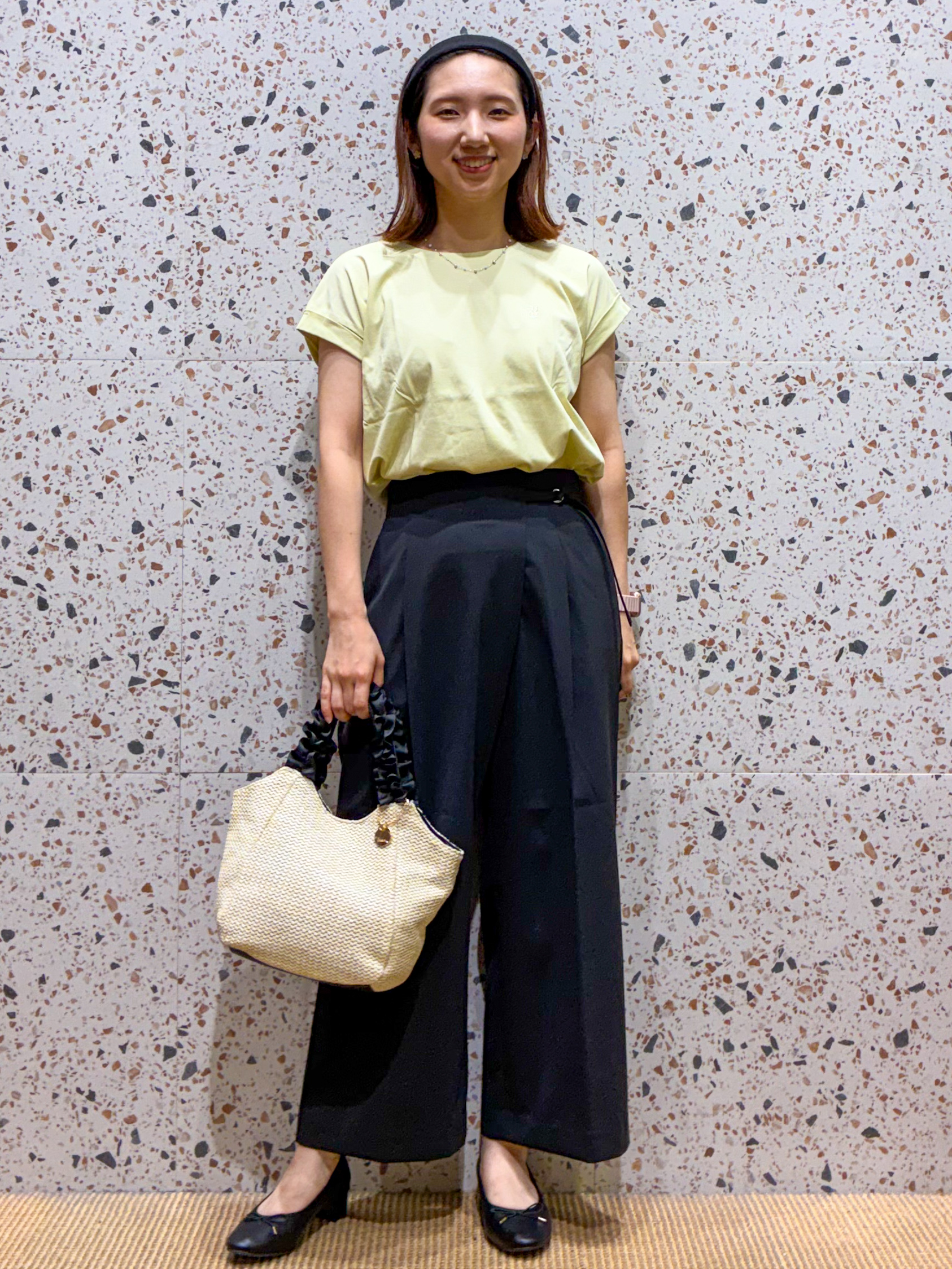 さくらさんの「OPAQUE.CLIP｜【接触冷感／UV】ワンポイント刺繍Tシャツ《7col／XS~3L／洗濯機OK》」を使ったコーディネート