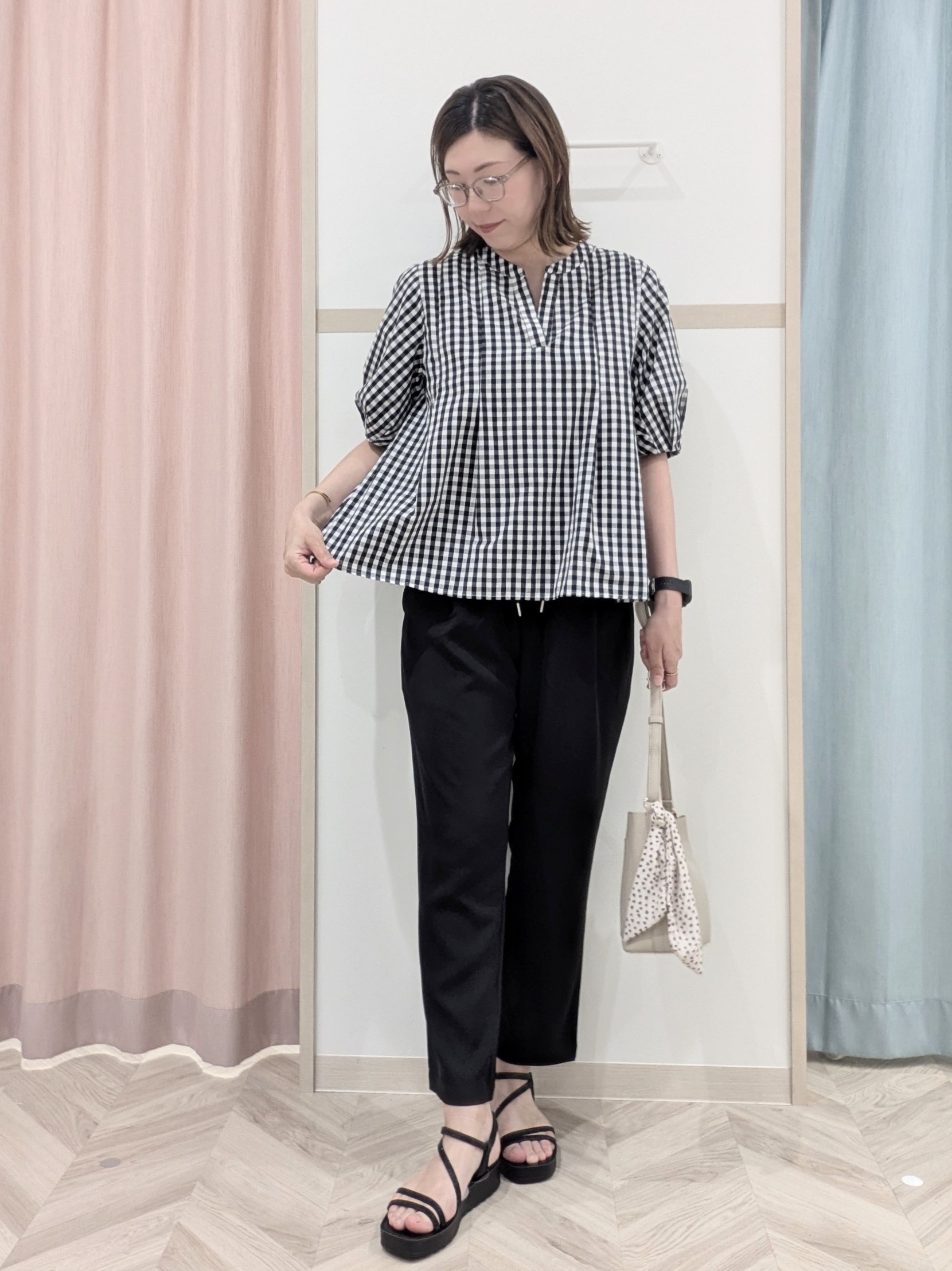 miyuさんの「SHOO･LA･RUE｜【高レビュー/洗濯後しわになりにくい/インせず着られる】自然に体型カバー 麻調ペプラムブラウス」を使ったコーディネート