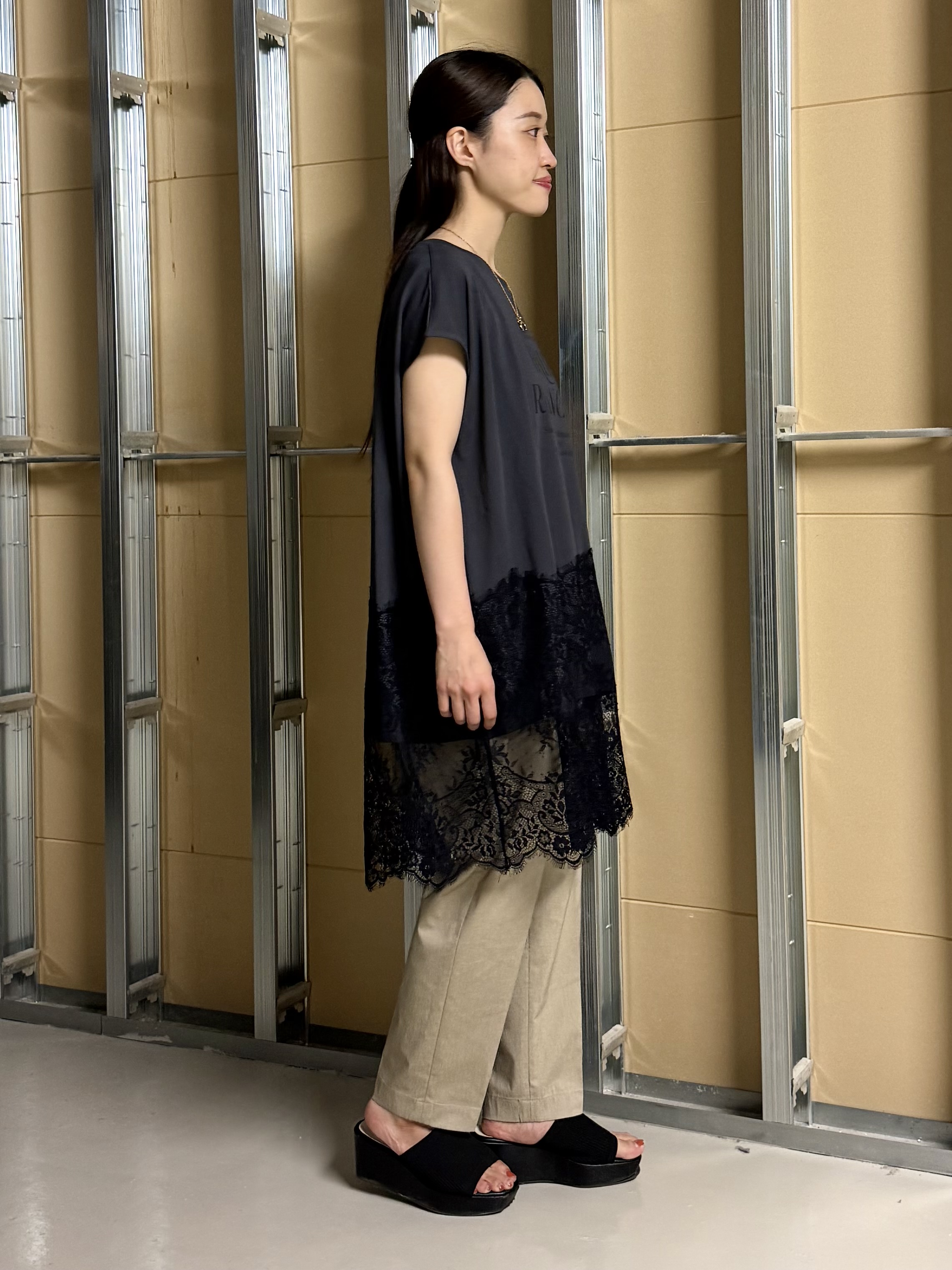 sahoさんの「THE SHOP TK｜レース切替 ロングTシャツ」を使ったコーディネート