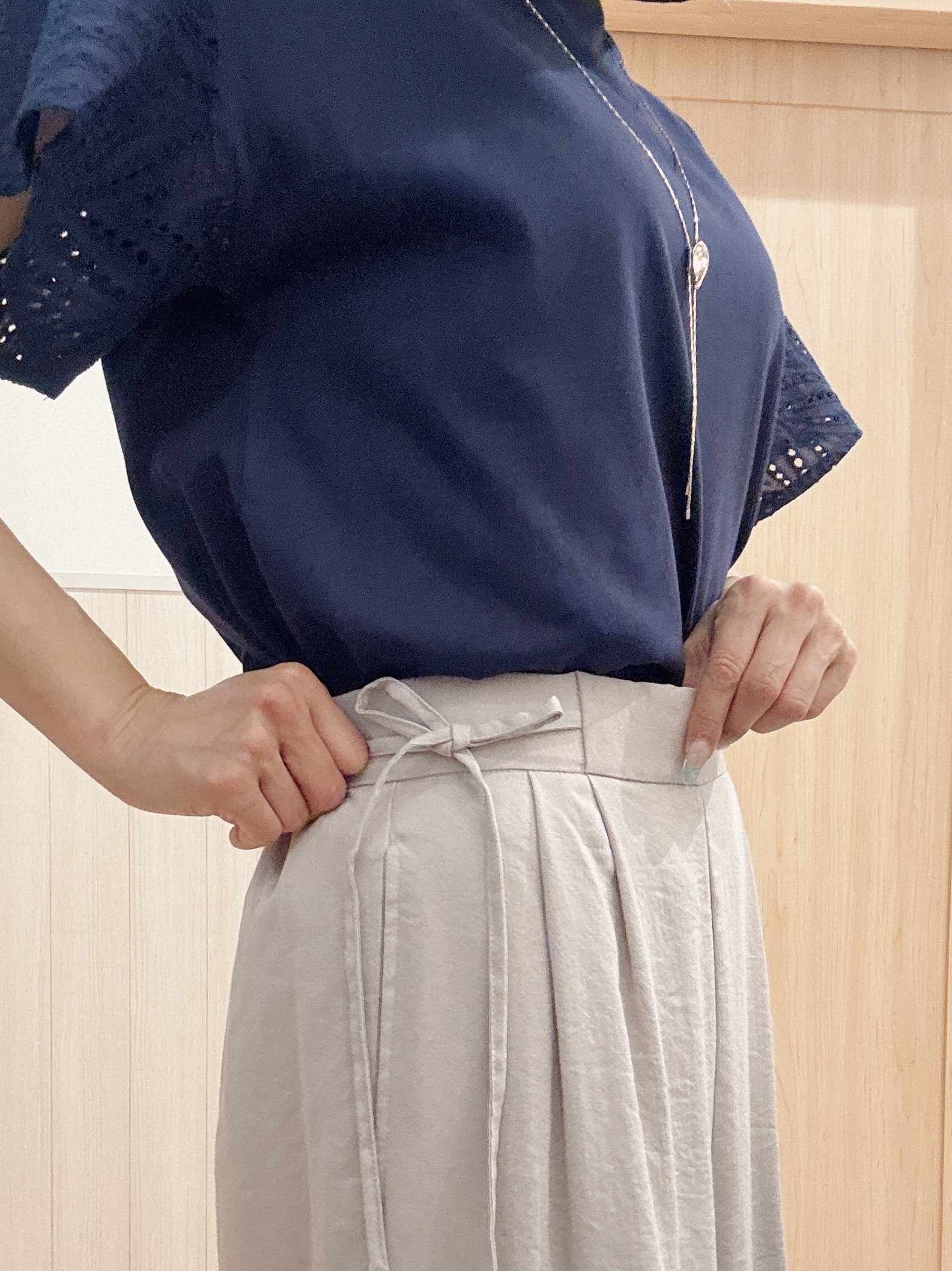 モカさんの「SHOO･LA･RUE｜【汗じみ防止/ひんやり/S-LL】レースが華やか お袖フレアTシャツ」を使ったコーディネート