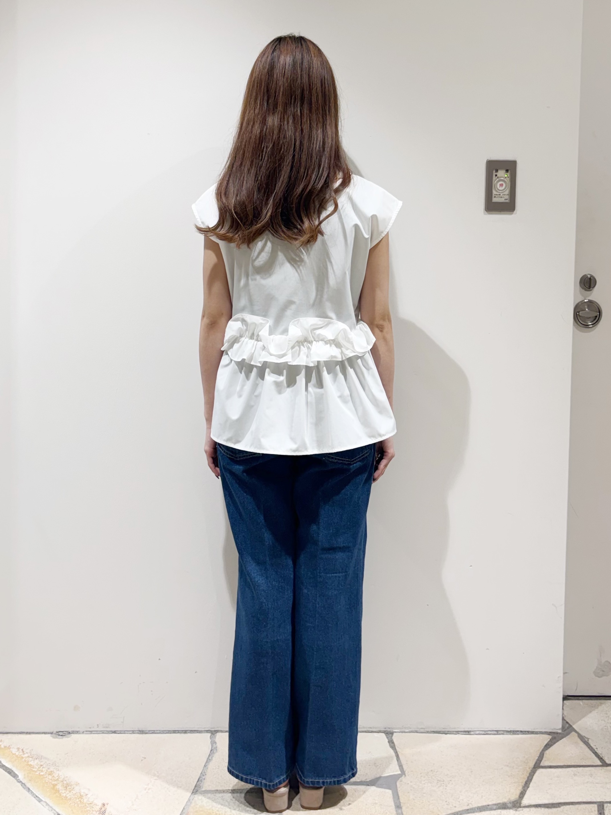 みあたんさんの「index｜フリルペプラムフレンチブラウス【洗濯機OK】」を使ったコーディネート