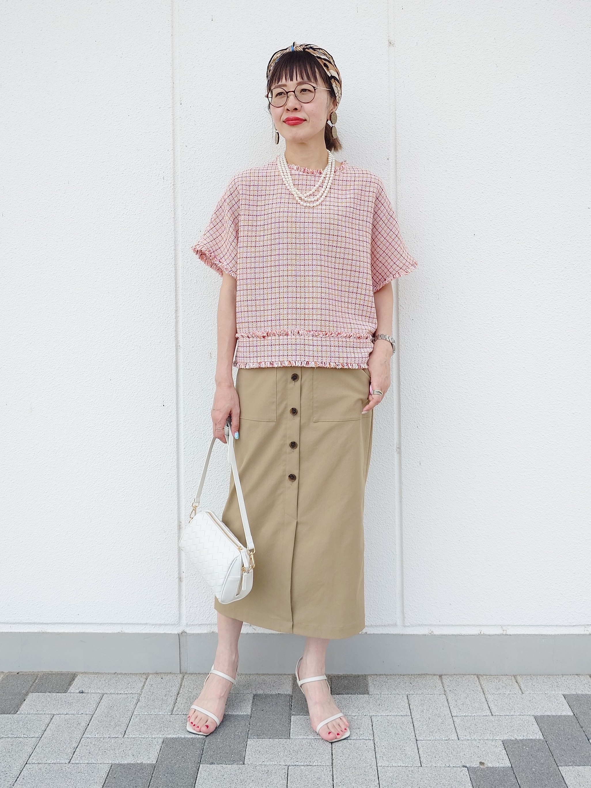 MUTSUKOさんの「UNTITLED｜ファンシーツイードブラウス」を使ったコーディネート