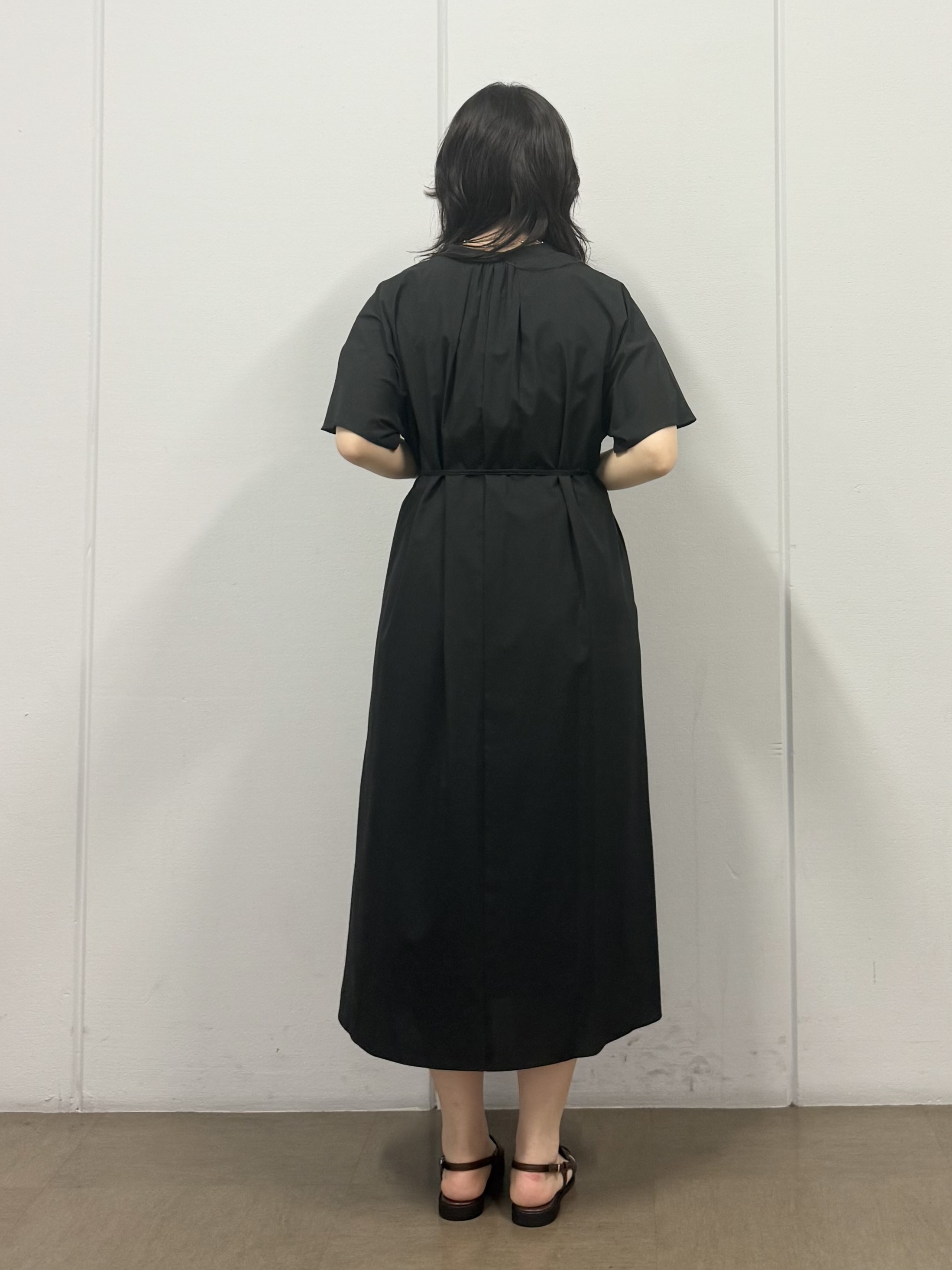 mizukiさんの「INDIVI｜【UVケア／吸汗速乾／着映え】ティアードストライプシャツ」を使ったコーディネート