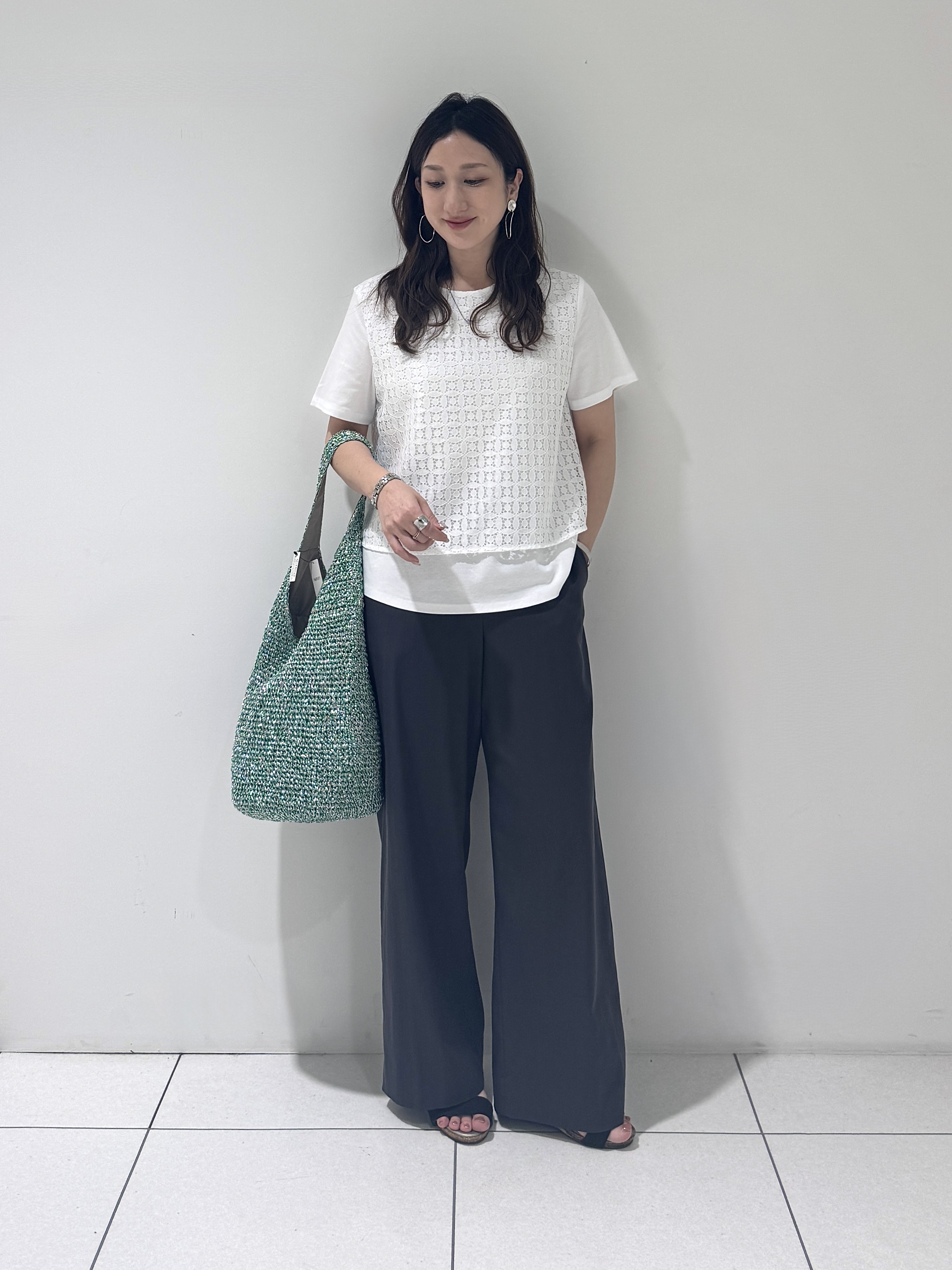 そんさんの「INDIVI｜【洗える】レイヤード風レースコンビTシャツ」を使ったコーディネート
