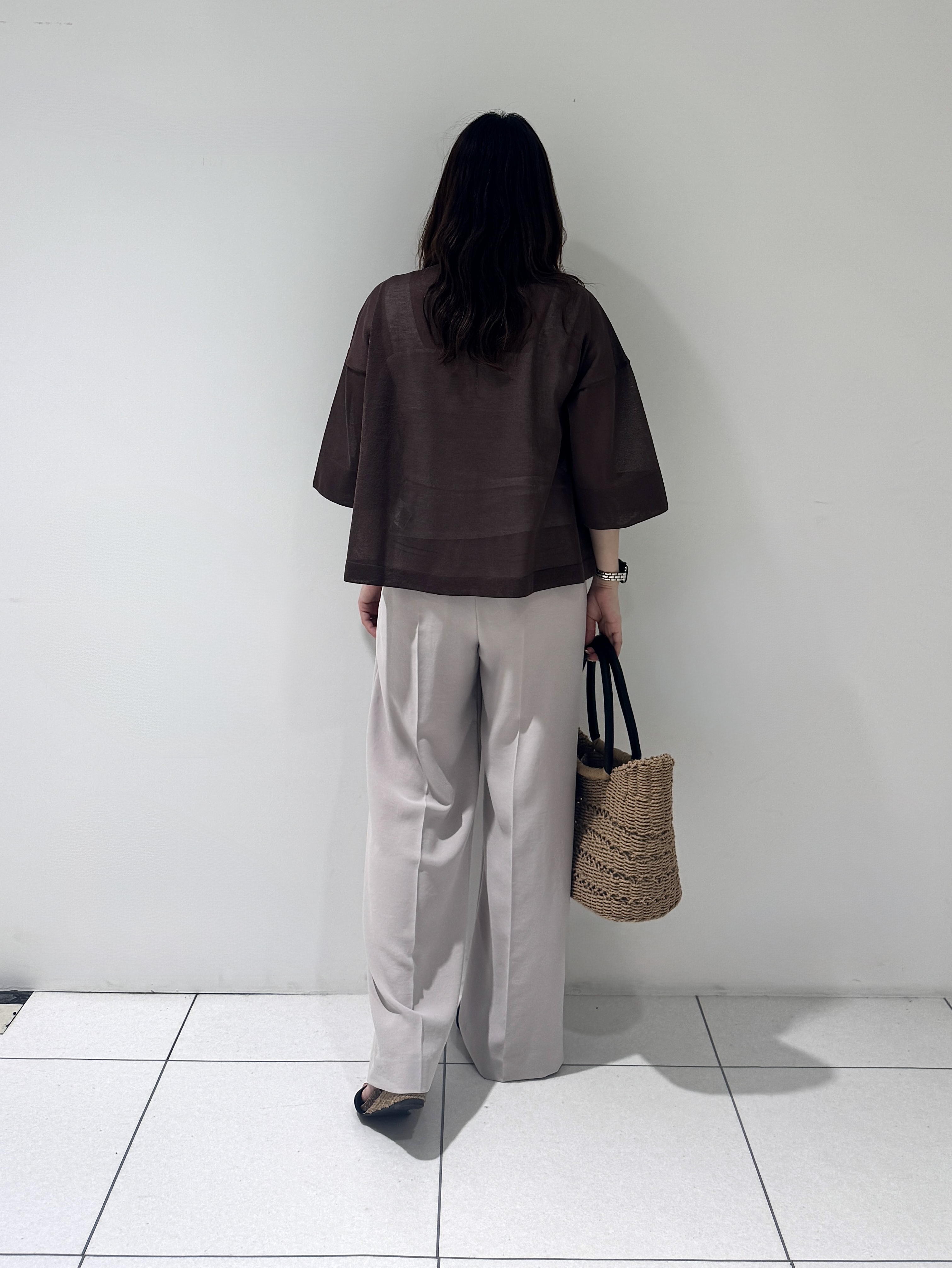 そんさんの「INDIVI｜【洗える／シアー】衿付きシャツライクニットカーディガン」を使ったコーディネート