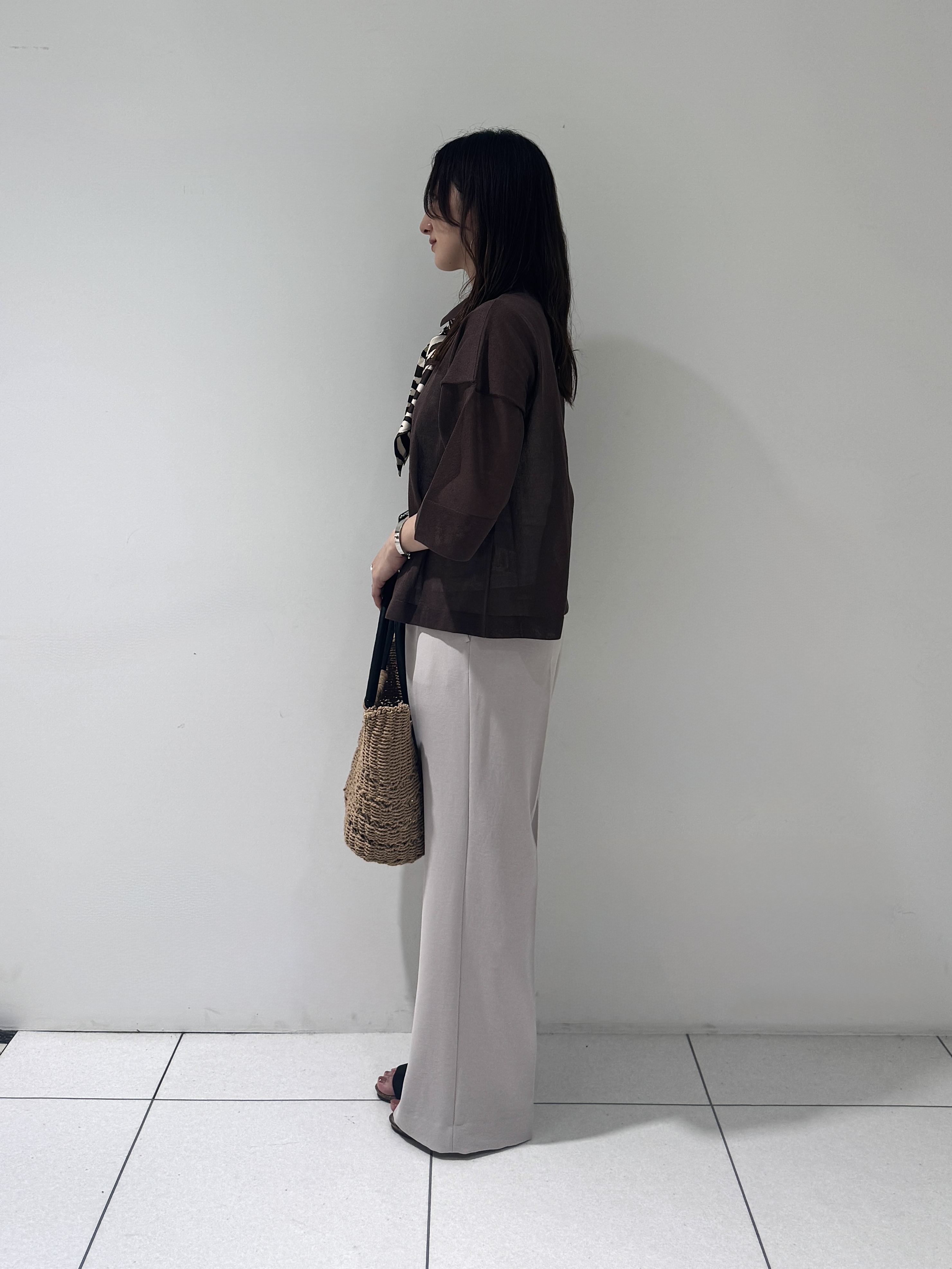 そんさんの「INDIVI｜【洗える／シアー】衿付きシャツライクニットカーディガン」を使ったコーディネート
