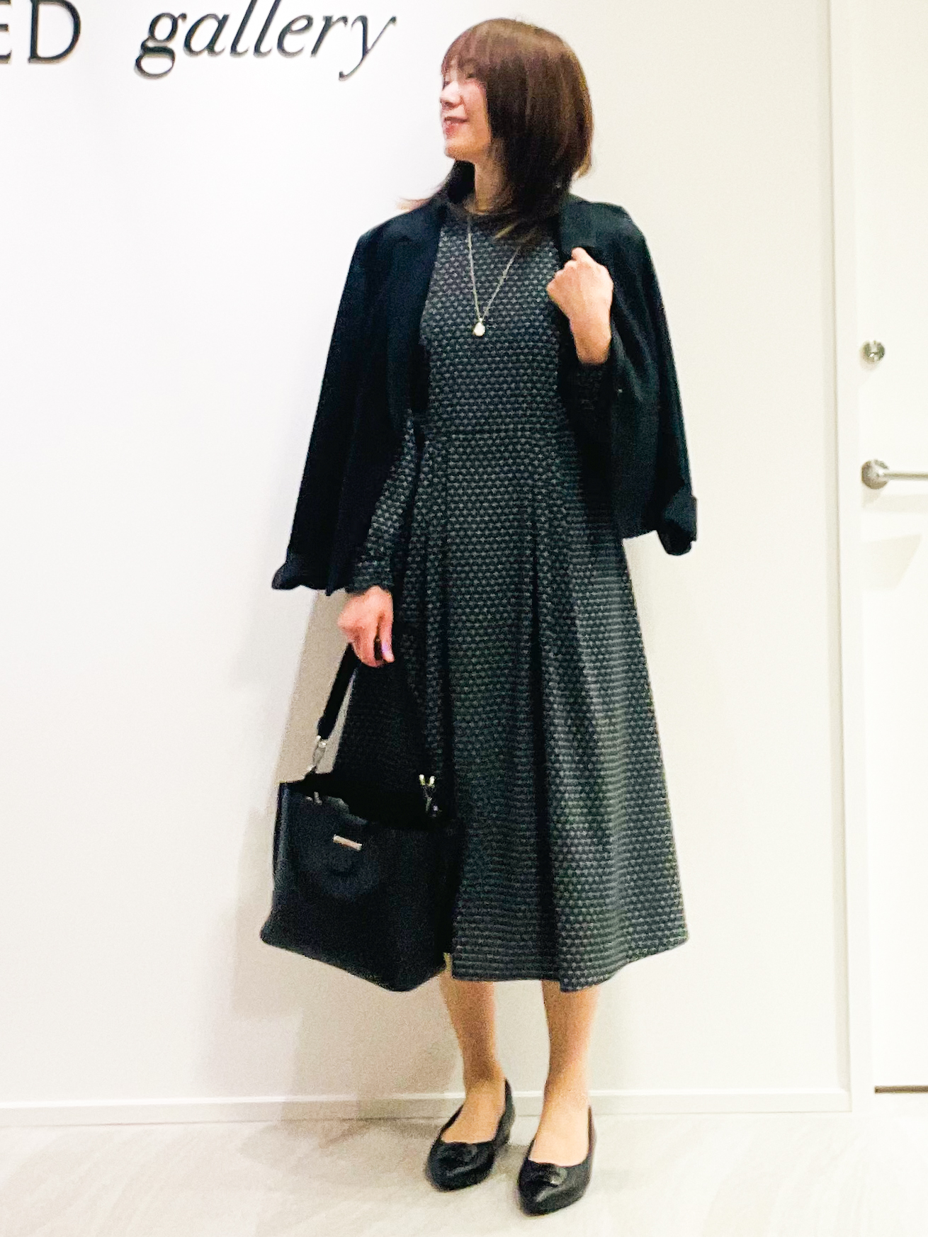 めいさんの「UNTITLED｜【通勤にもお出かけにも◎】ジオメプリントクラシカルワンピース」を使ったコーディネート