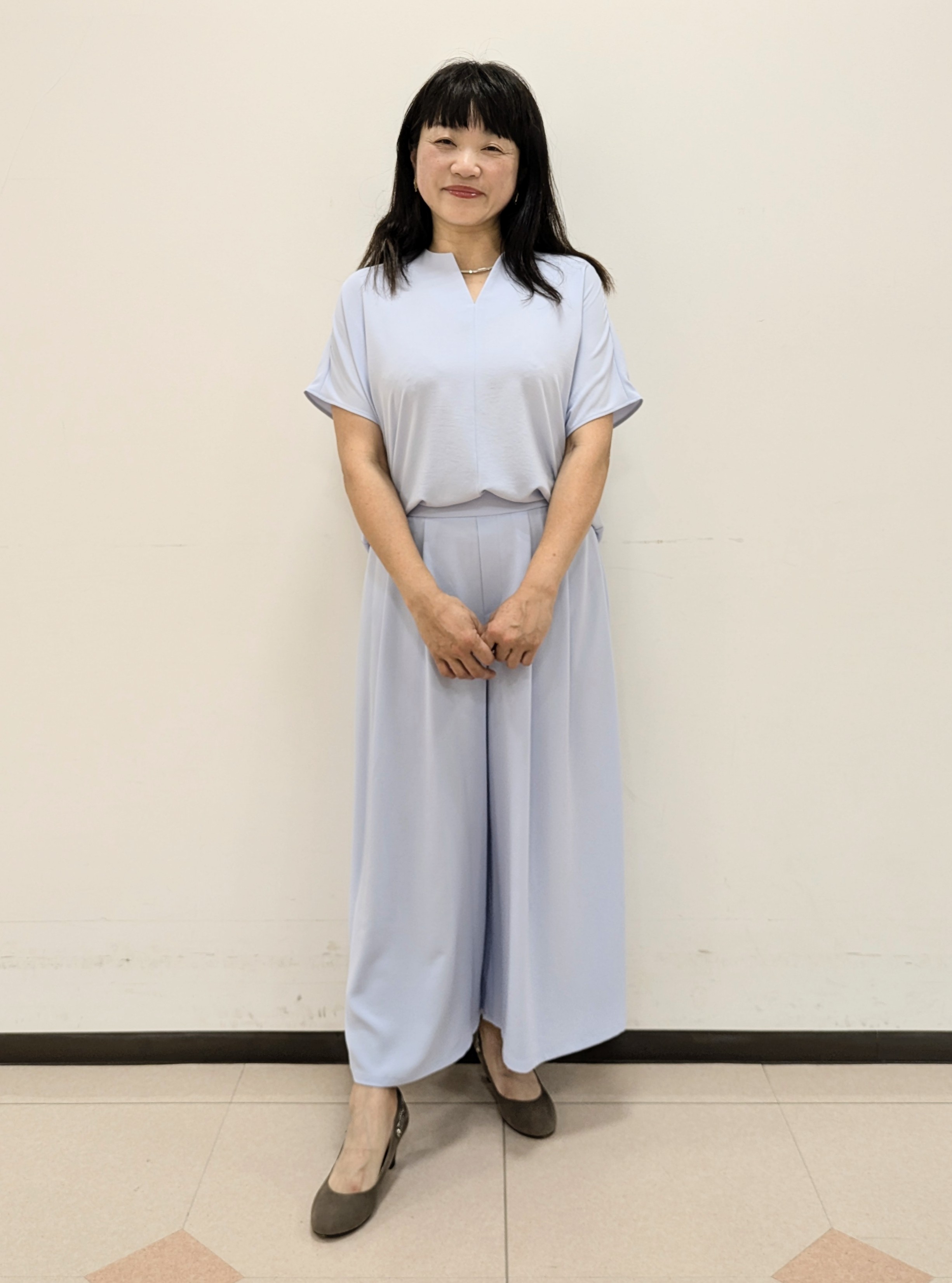 ともさんの「UNTITLED｜【追加/ステンレス】カーヴィプレートショートネックレス」を使ったコーディネート