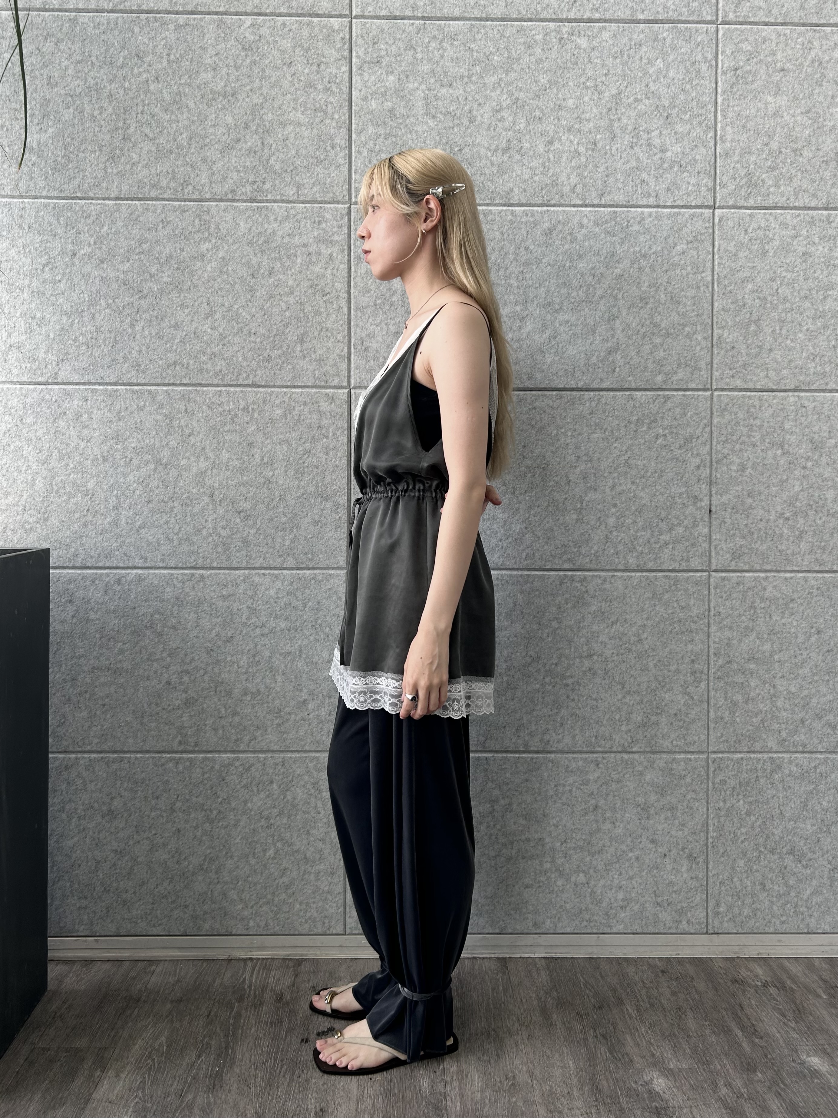 honoka Aさんの「CODE A｜velour easy pants」を使ったコーディネート