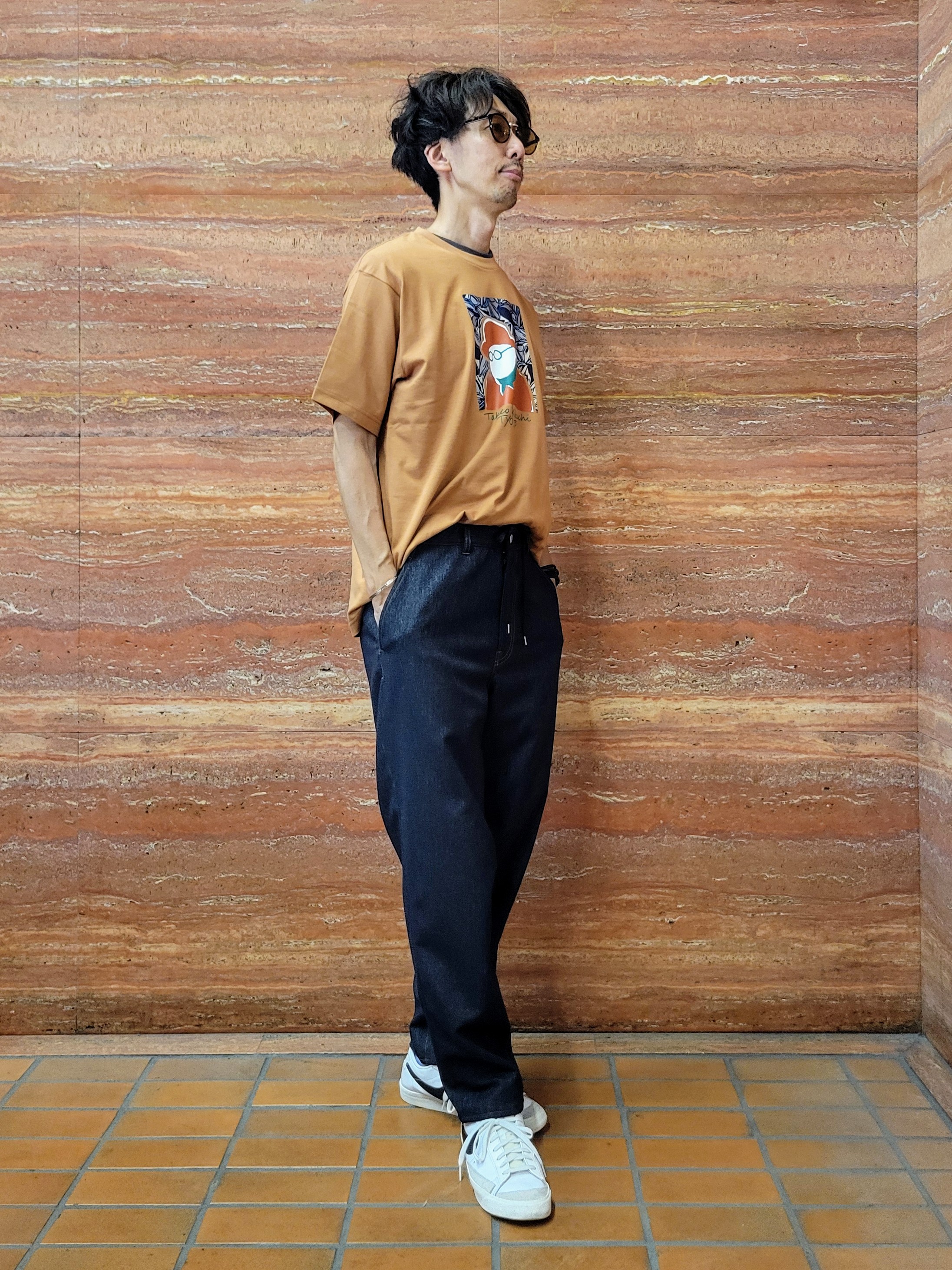 piroyaさんの「TAKEO KIKUCHI｜ポートレートアートＴシャツ」を使ったコーディネート