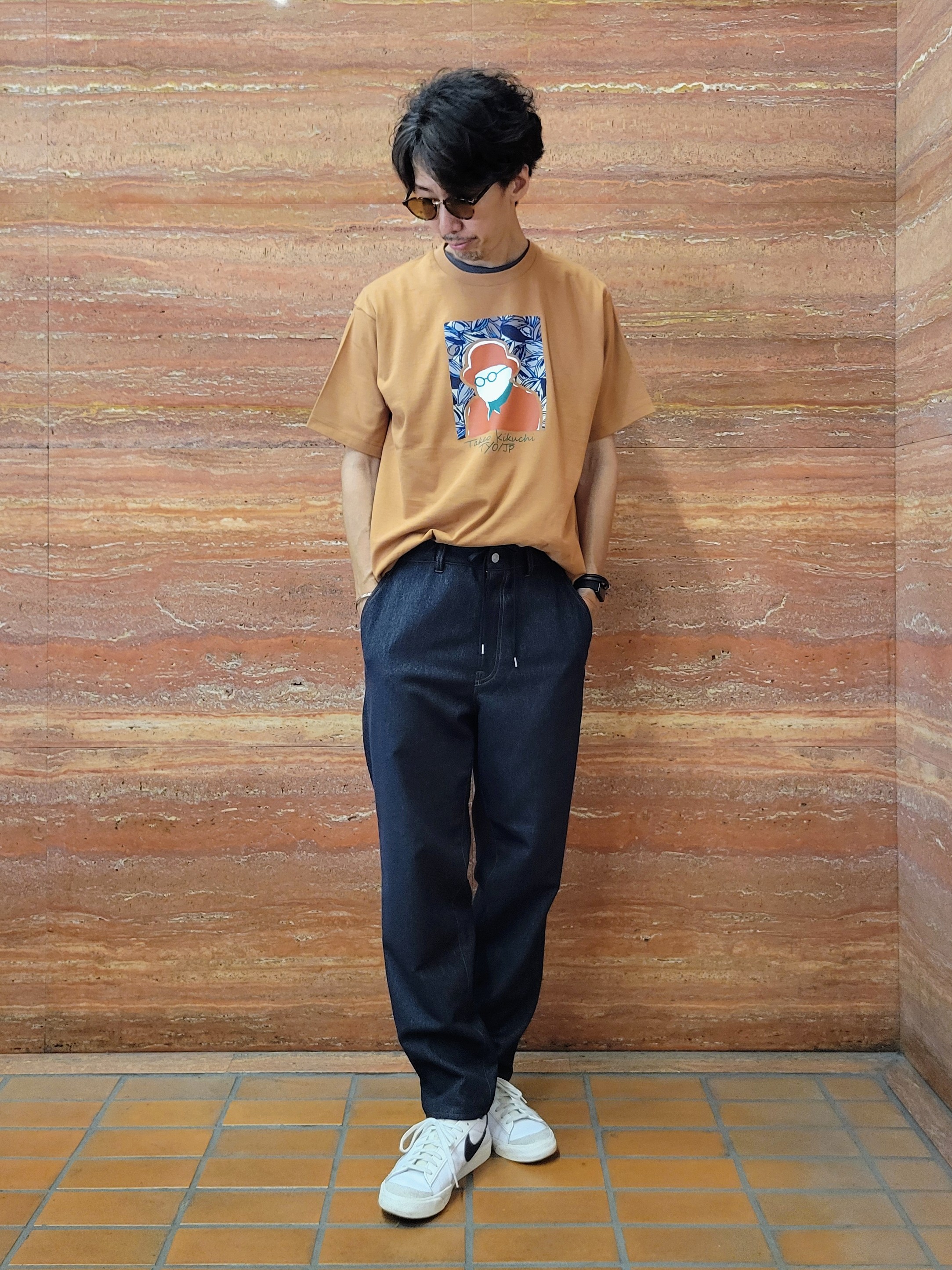 piroyaさんの「TAKEO KIKUCHI｜ポートレートアートＴシャツ」を使ったコーディネート