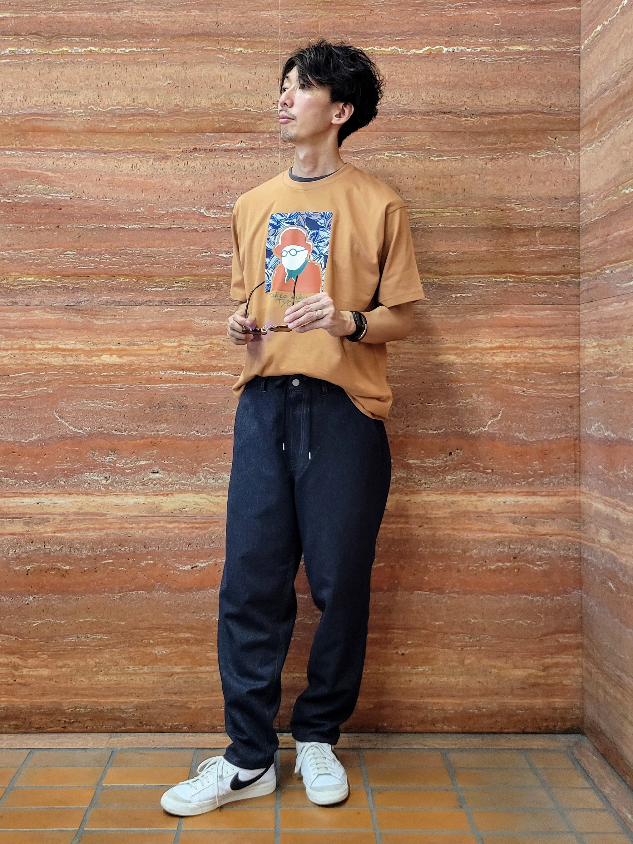 piroyaさんの「TAKEO KIKUCHI｜ポートレートアートＴシャツ」を使ったコーディネート
