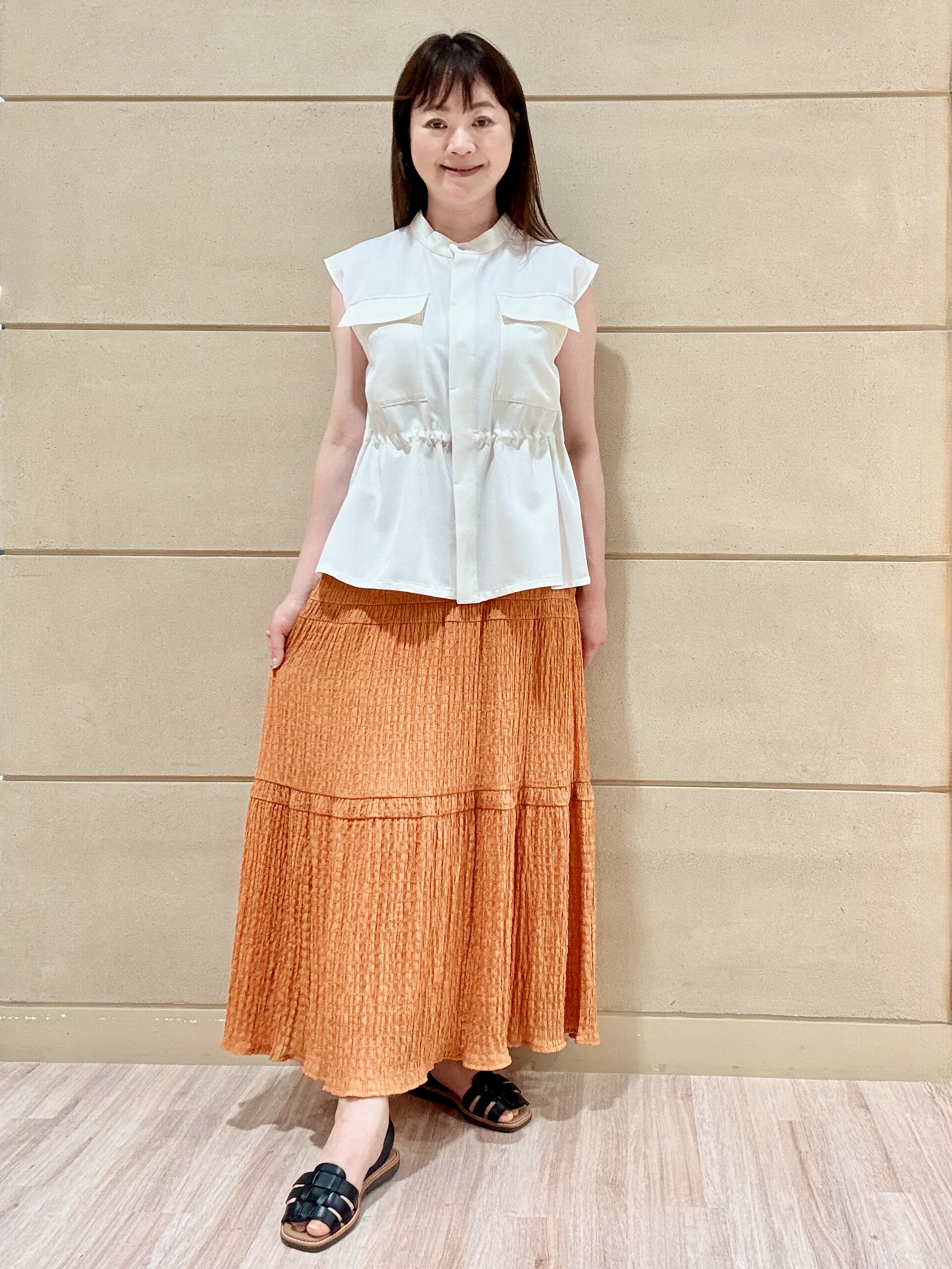 Marさんの「Reflect｜リネンライクスタンドネックジレ」を使ったコーディネート