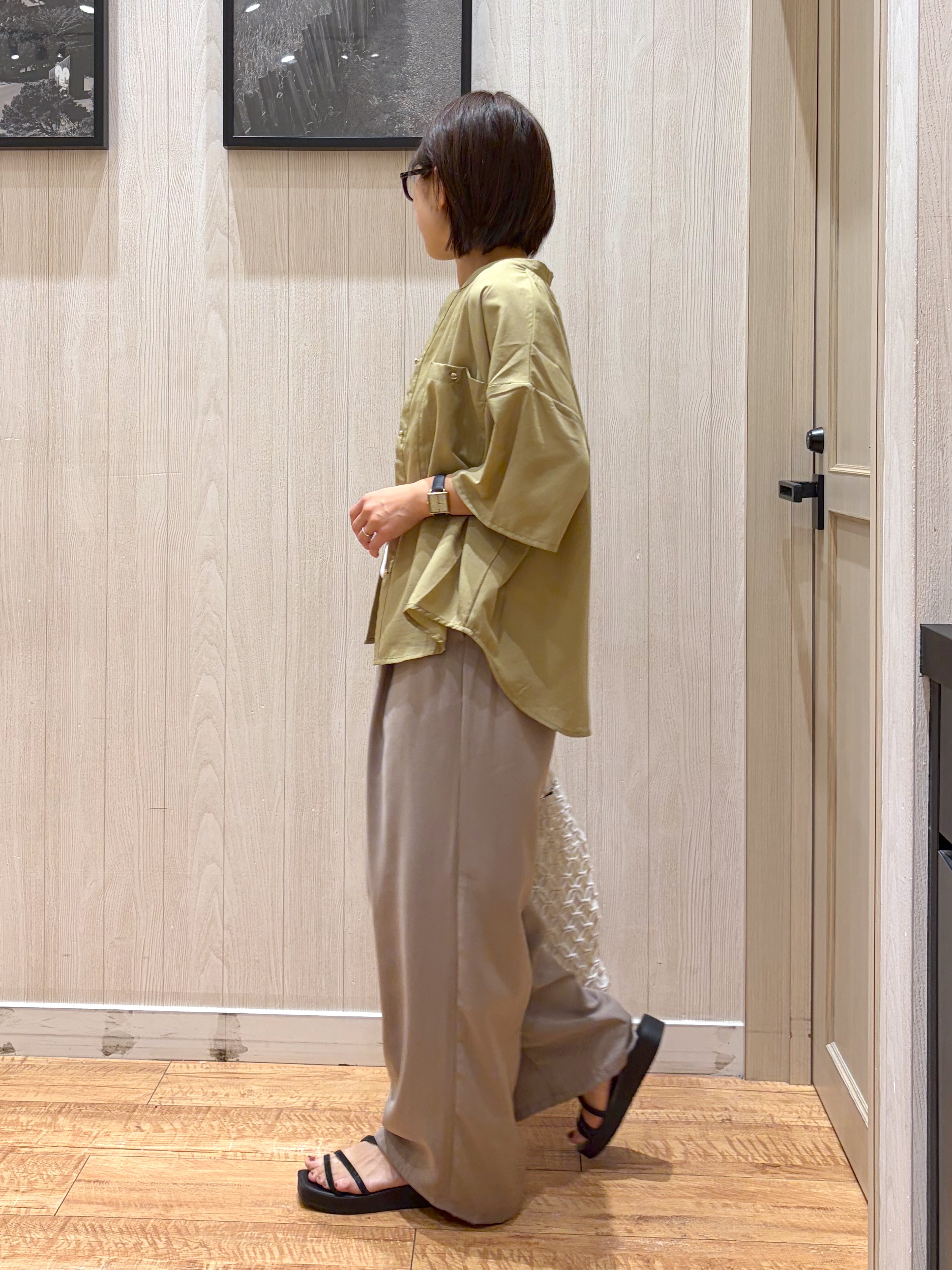 shirayuuuさんの「SHOO･LA･RUE｜【洗濯機可/S-LL】大人の抜け感 ゆるっと5分袖シャツ」を使ったコーディネート