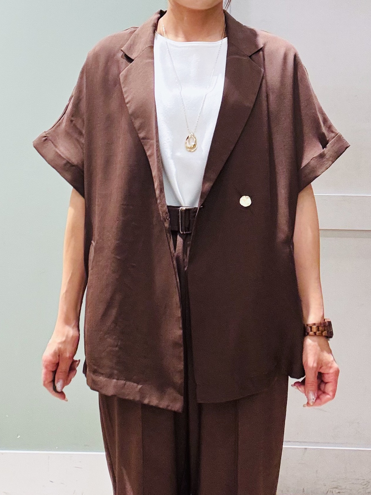 Komi☆さんの「grove｜【洗濯機OK・ひんやり/SETUP可】シワになりにくいハーフスリーブジャケット」を使ったコーディネート