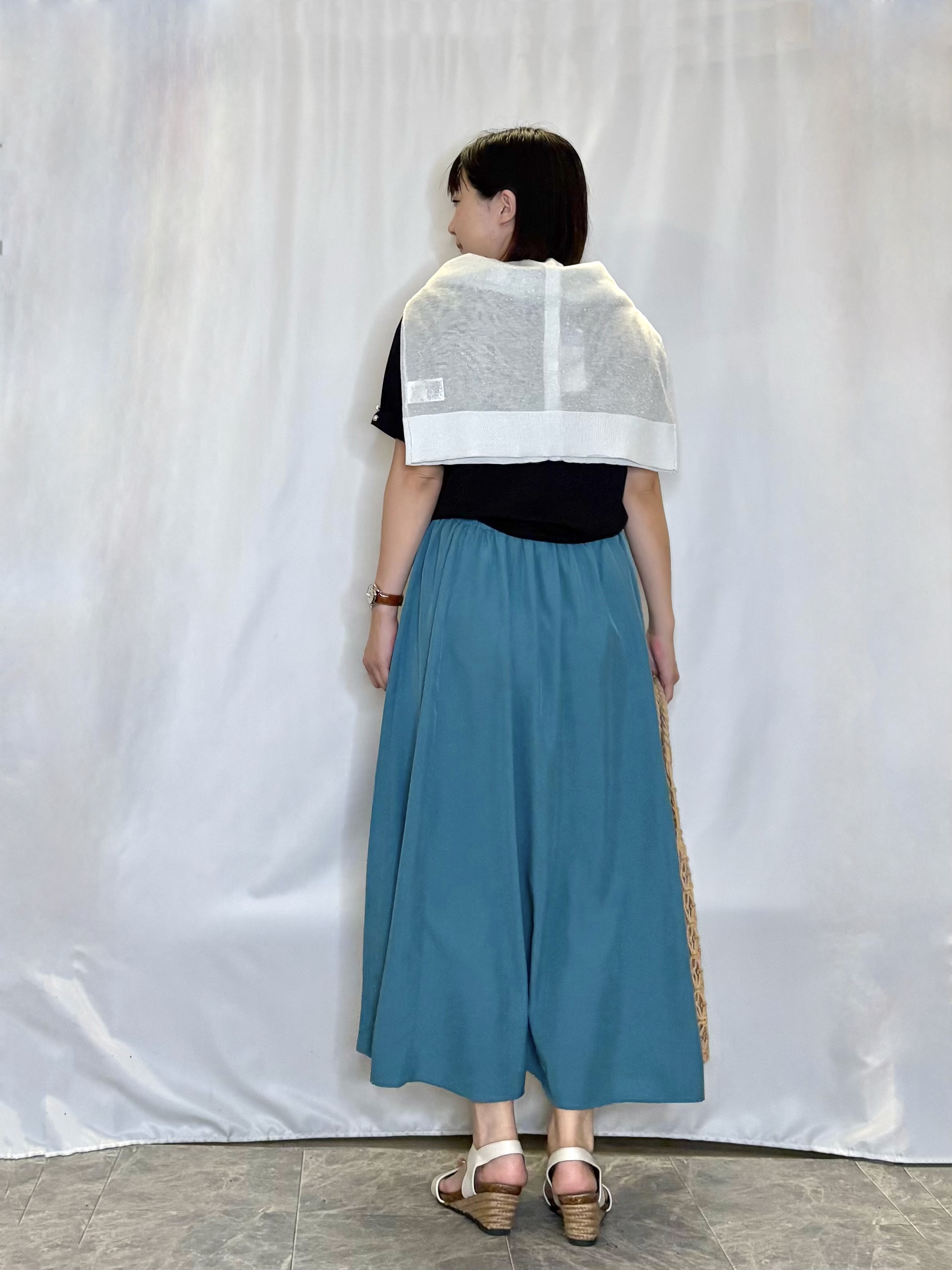 ネリさんの「SHOO･LA･RUE｜【さらり快適/洗濯機可/S-LL】シアーラメカーディガン」を使ったコーディネート
