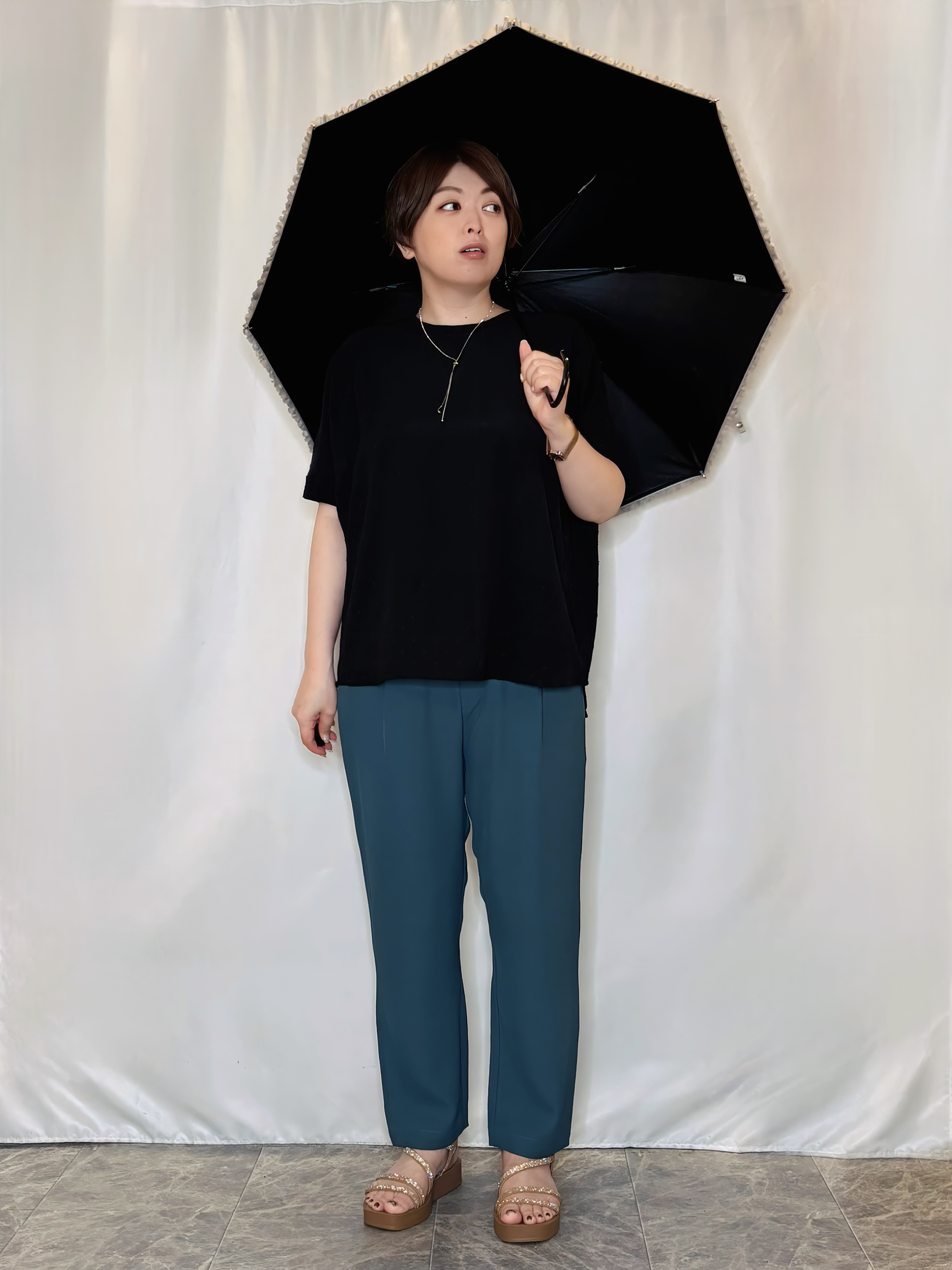 たみさんの「SHOO･LA･RUE｜【ひんやり/UV/S-LL/体型カバー】バックギャザーでこなれ見え ひやとろドルマンTシャツ」を使ったコーディネート