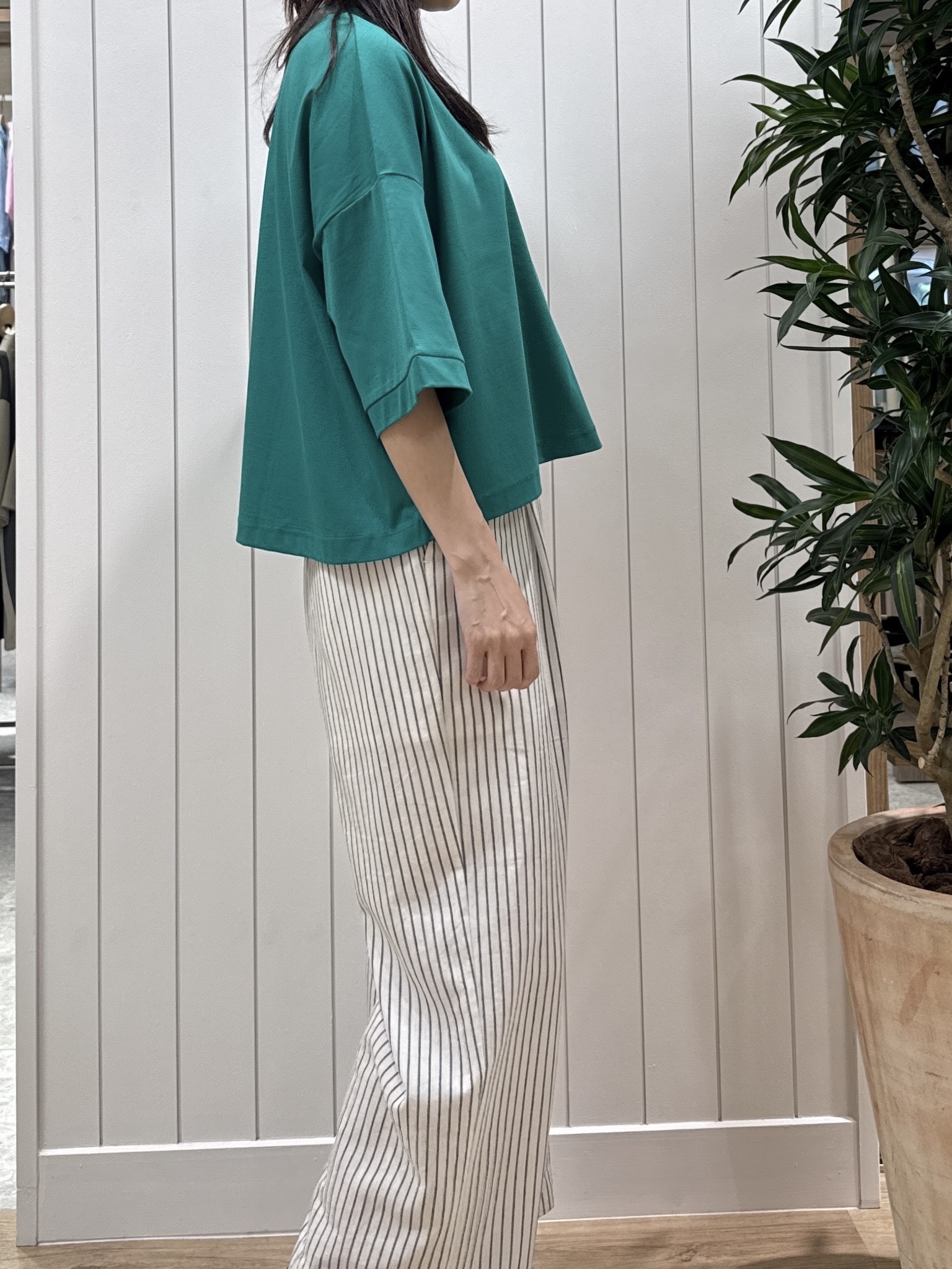 Junさんの「Dessin｜【新色追加/体型カバー】美光沢カットソーボクシーシルエット」を使ったコーディネート