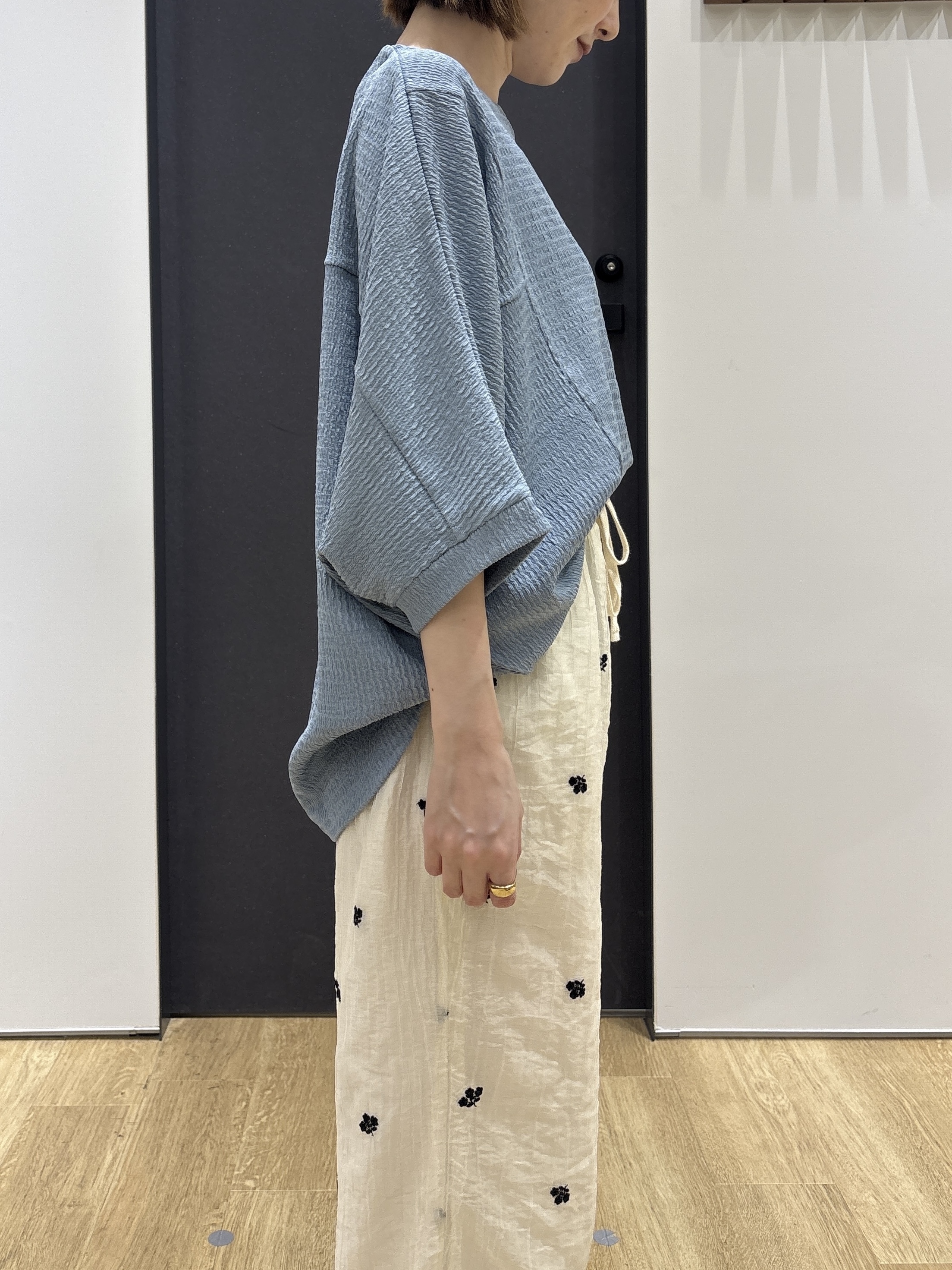risaさんの「Dessin｜シュリンクジャージ カットソー」を使ったコーディネート