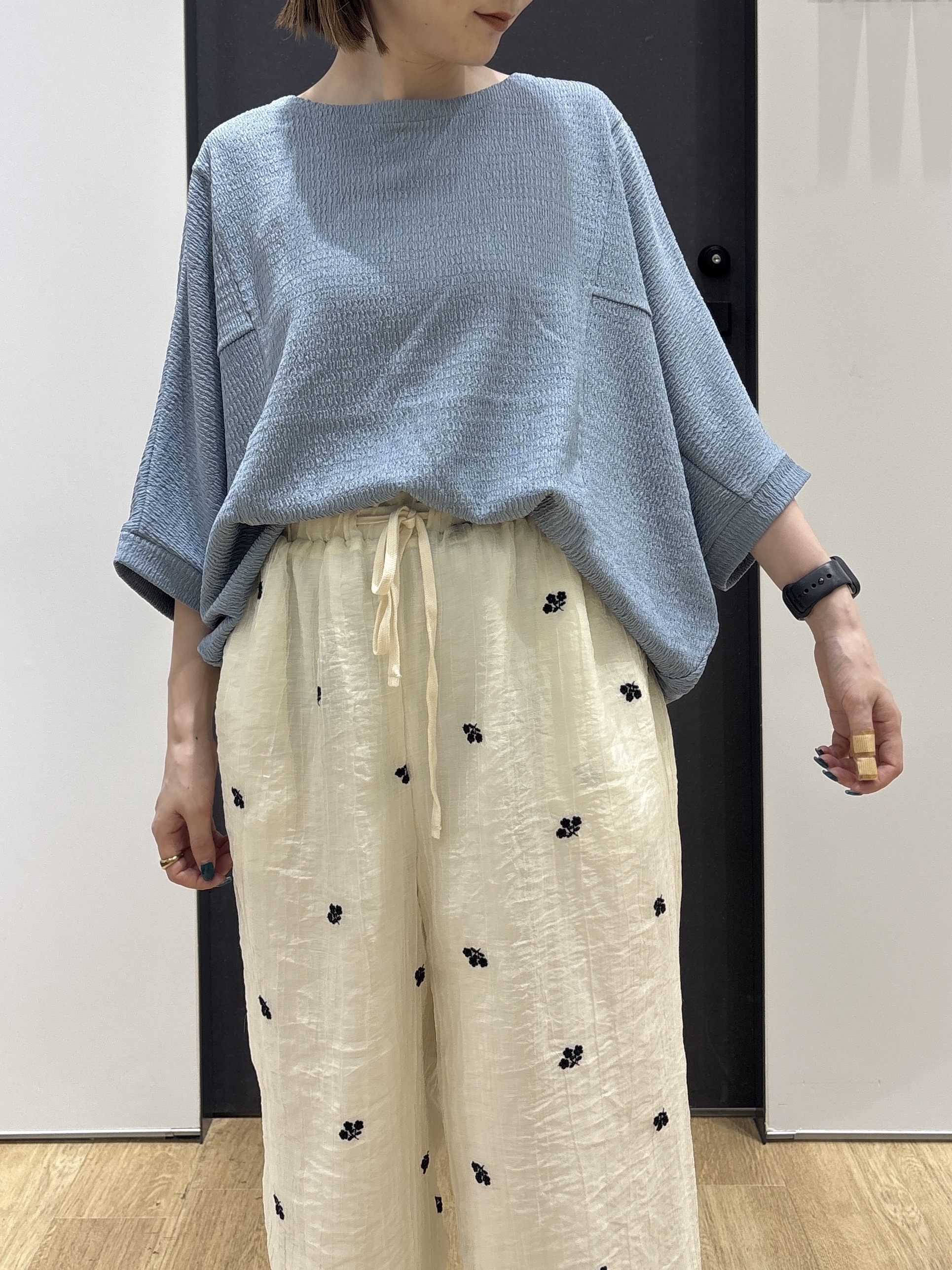 risaさんの「Dessin｜シュリンクジャージ カットソー」を使ったコーディネート
