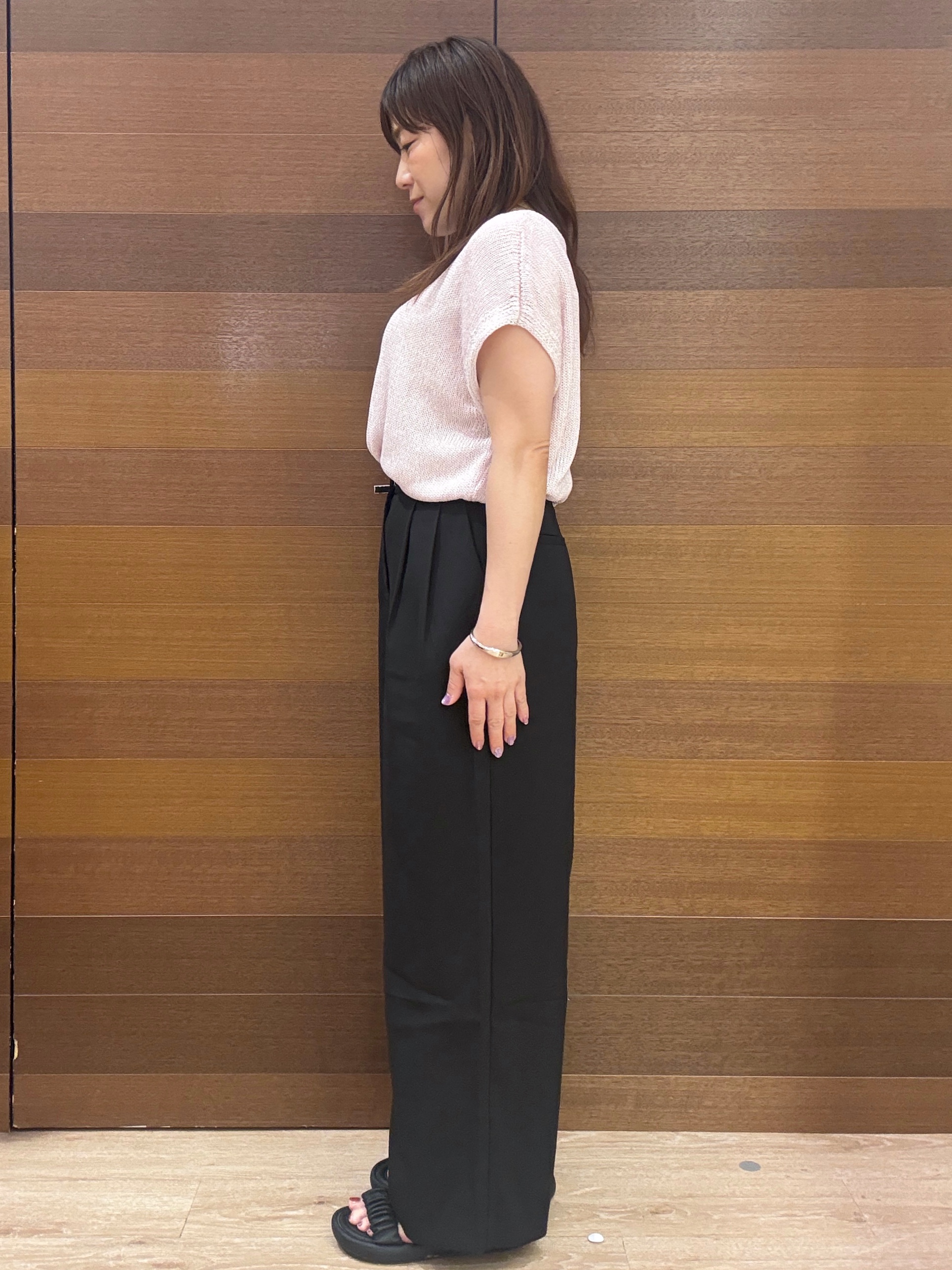maichiさんの「OPAQUE.CLIP｜ラメメッシュ フレンチスリーブニット【洗濯機OK】」を使ったコーディネート