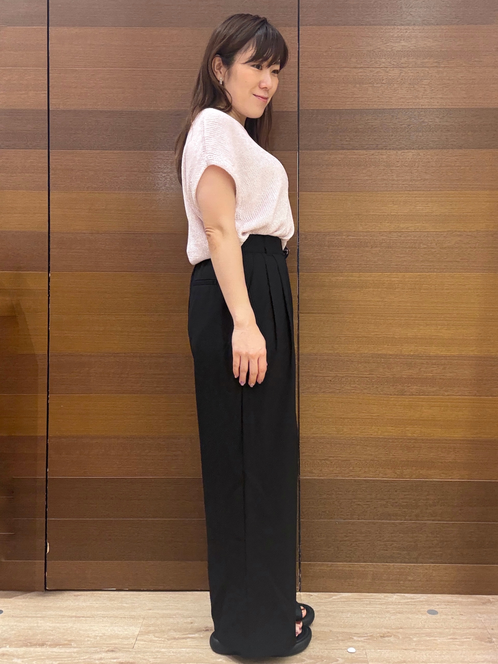 maichiさんの「OPAQUE.CLIP｜ラメメッシュ フレンチスリーブニット【洗濯機OK】」を使ったコーディネート