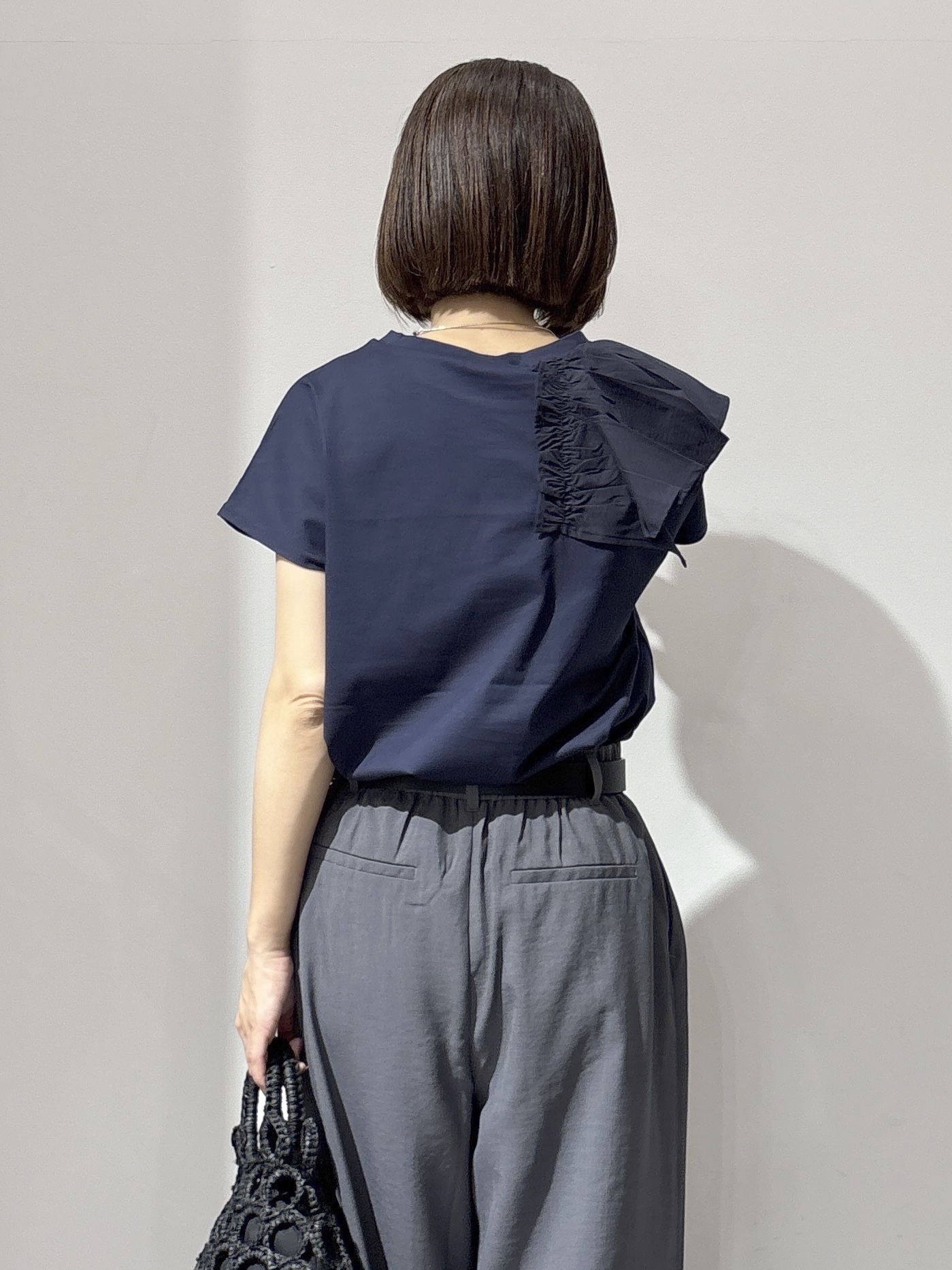NAKAさんの「OPAQUE.CLIP｜【UVケア／接触冷感】アシメフリルドッキングカットソー《洗濯機OK》」を使ったコーディネート