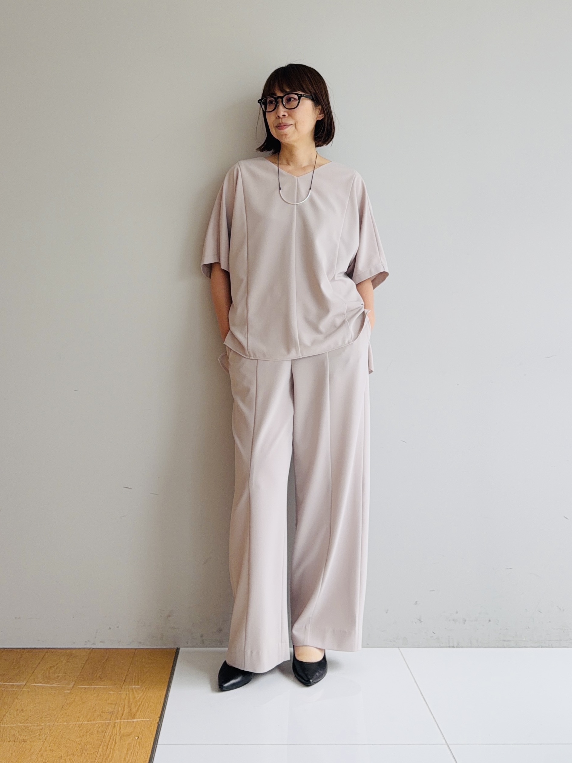 murayamaさんの「INDIVI｜【ラム革／美脚／通勤】レザーパンプス」を使ったコーディネート
