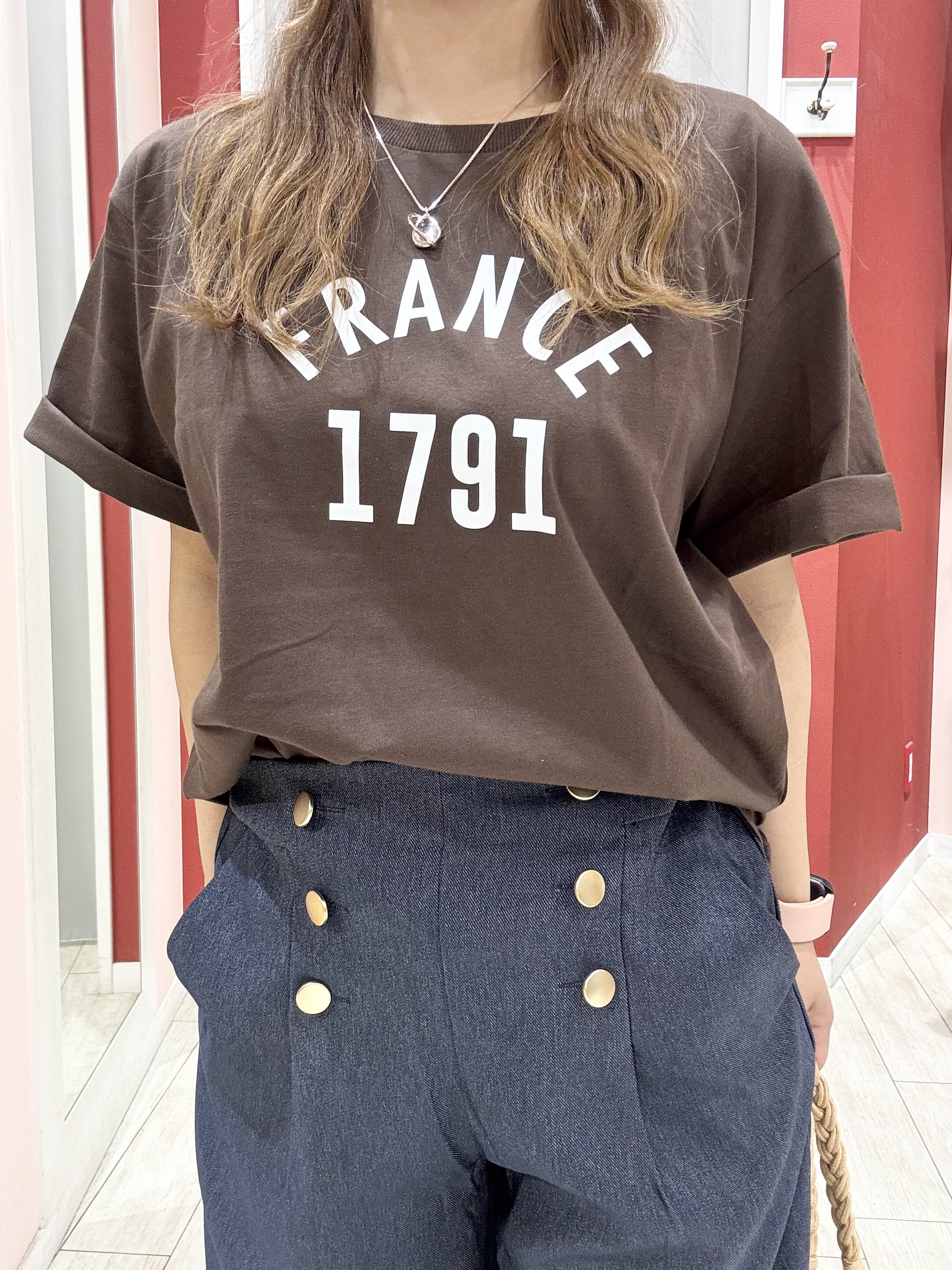 shioさんの「SHOO･LA･RUE｜【洗濯機可/S-LL】サラサラ感がここちいい 大人のひんやりプリントTシャツ」を使ったコーディネート