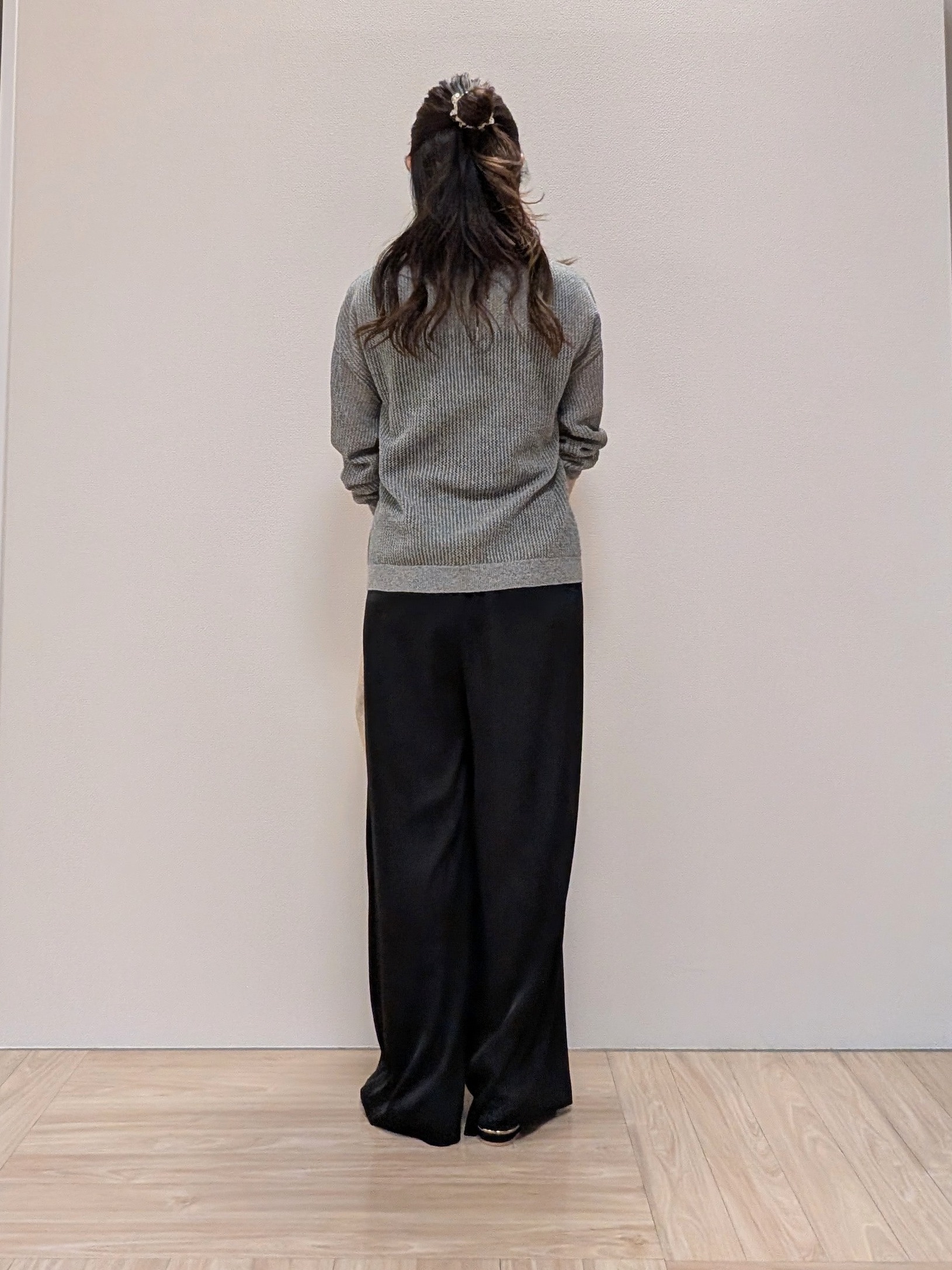 Rieさんの「UNTITLED｜シアーメッシュニット」を使ったコーディネート