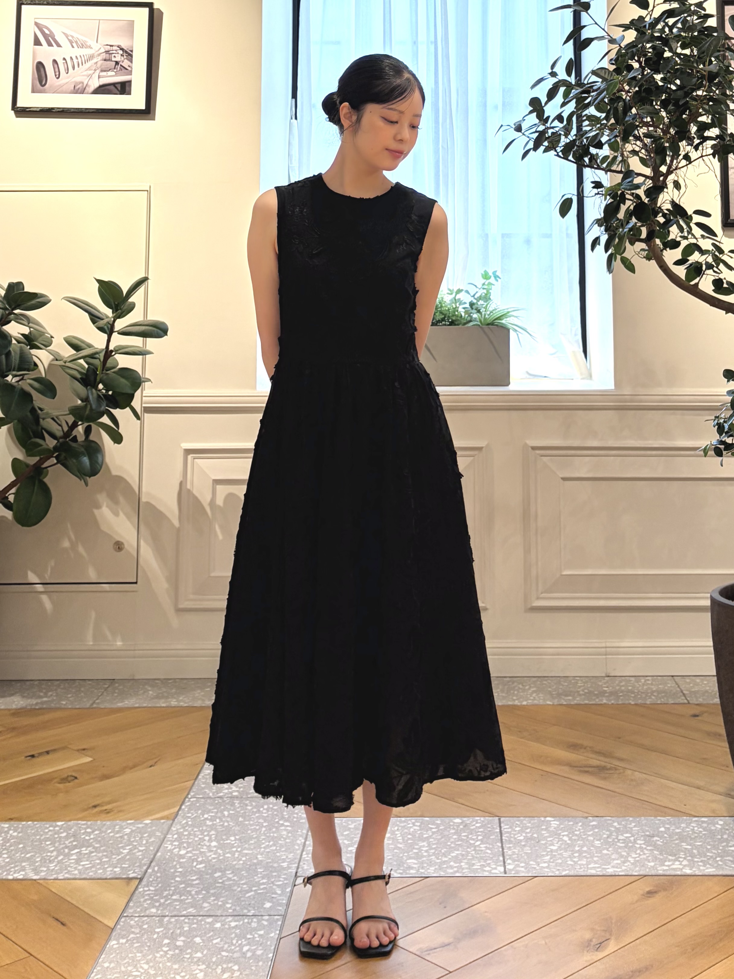 pupiさんの「DRESSTERIOR｜【ウォッシャブル】コットンシルク カーディガン」を使ったコーディネート