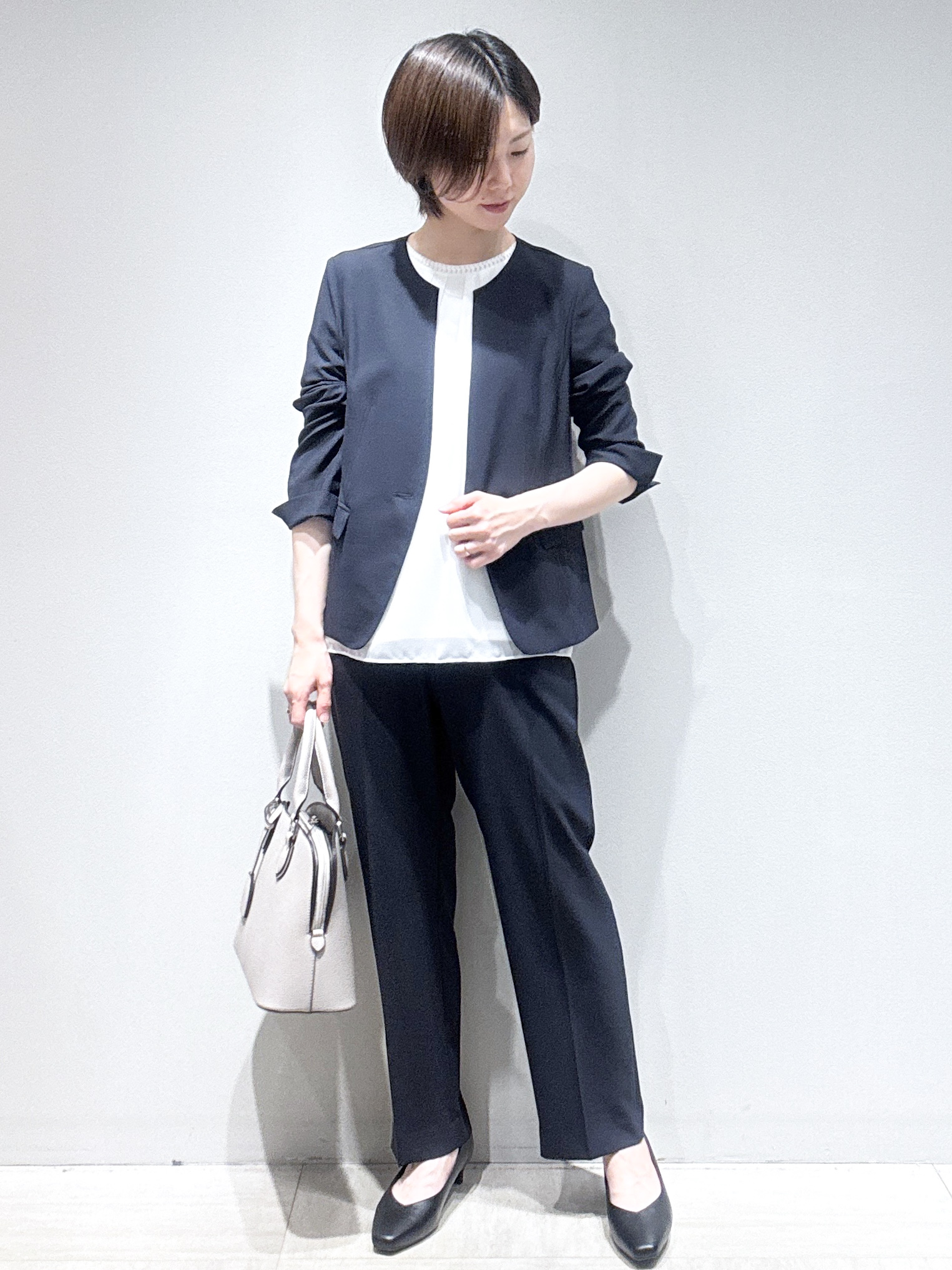 まちこさんの「Reflect｜【UVカット／接触冷感／セットアップ可】ノーカラージャケット」を使ったコーディネート