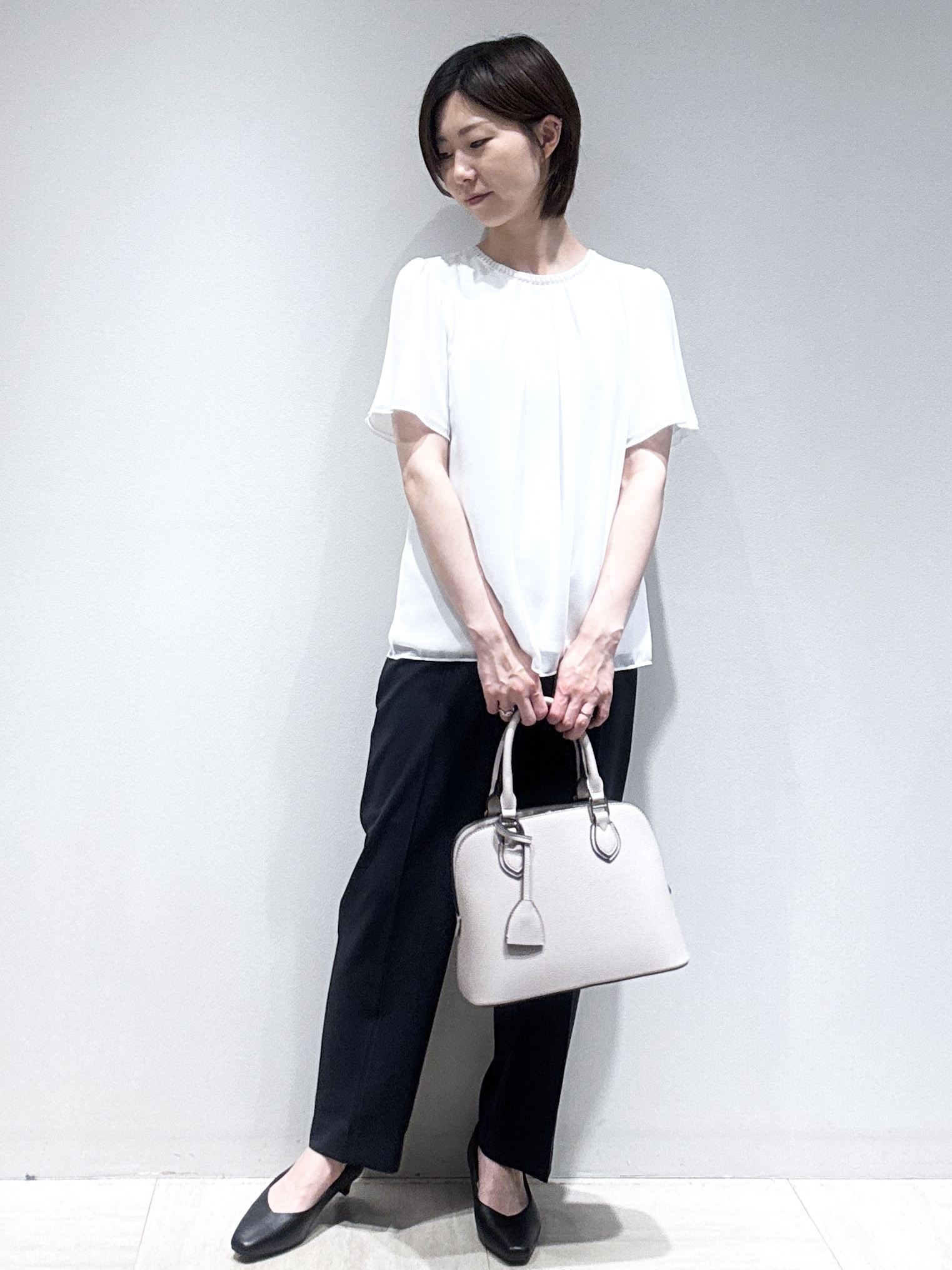 まちこさんの「Reflect｜【UVカット／接触冷感／セットアップ可】ノーカラージャケット」を使ったコーディネート