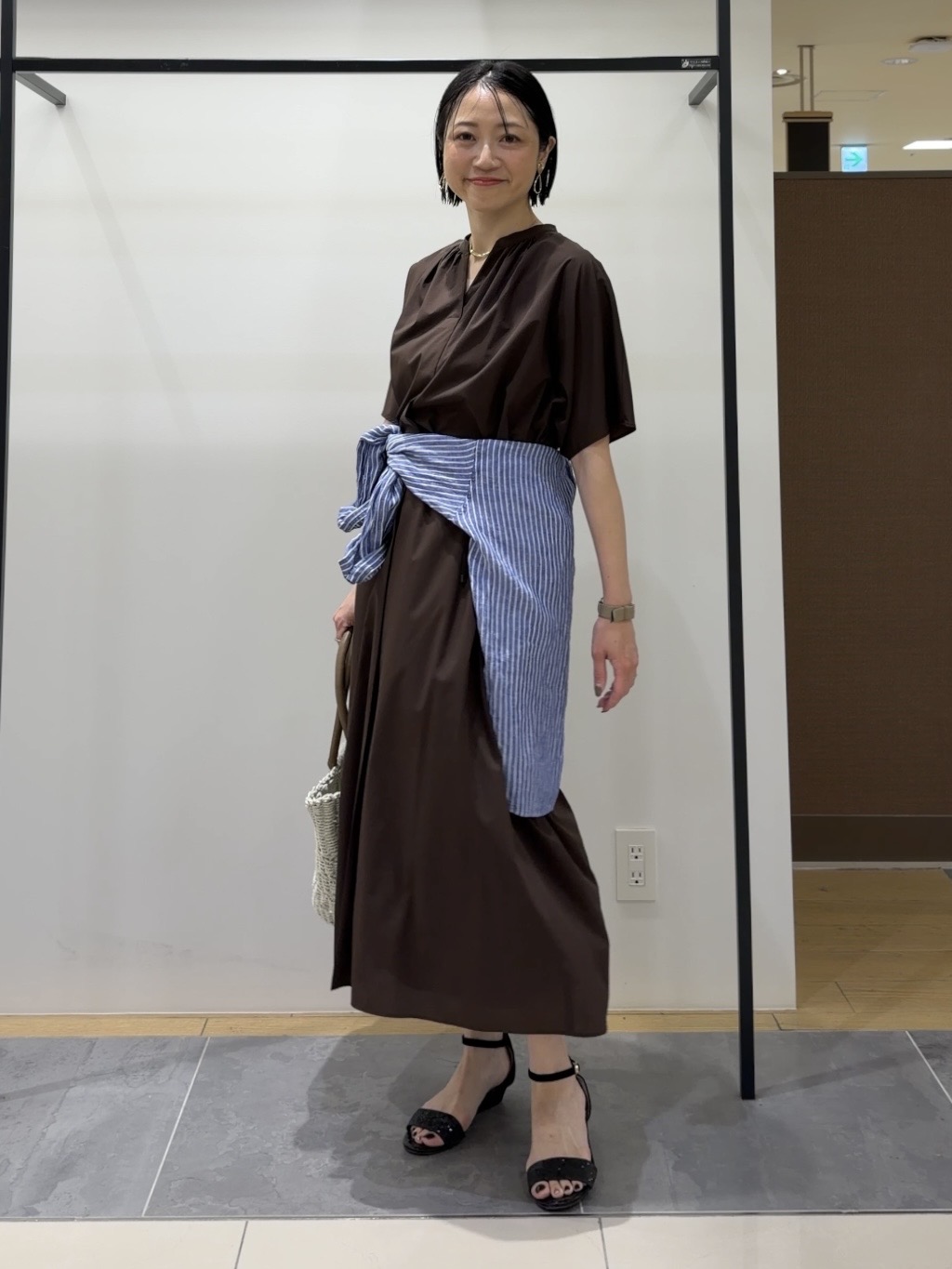shihoさんの「INDIVI｜【撥水／UVカット】ベルト付きワンピース」を使ったコーディネート