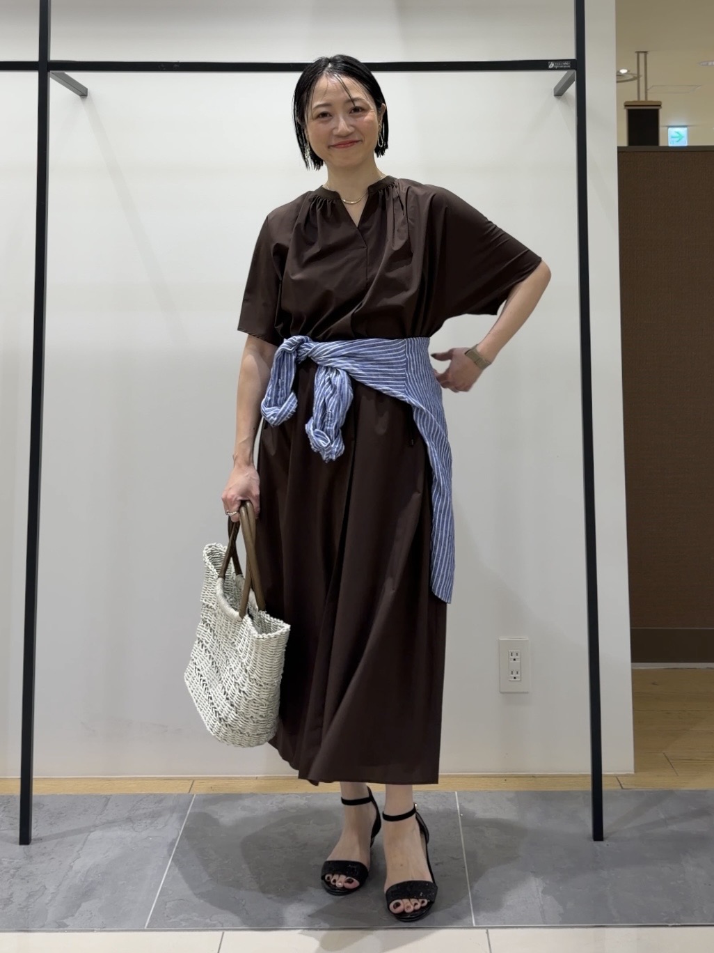 shihoさんの「INDIVI｜【撥水／UVカット】ベルト付きワンピース」を使ったコーディネート