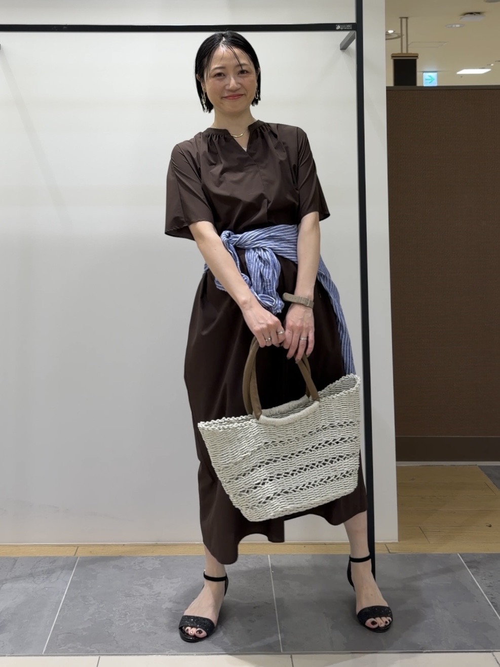 shihoさんの「INDIVI｜【撥水／UVカット】ベルト付きワンピース」を使ったコーディネート